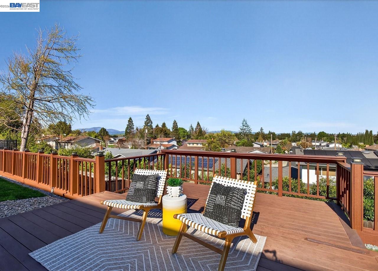 11495 Silvergate Dr