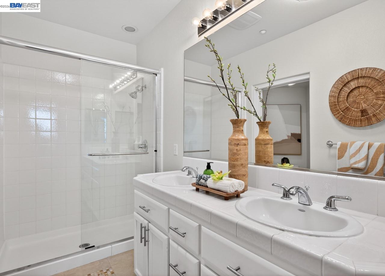 3240 Maguire Way # 318