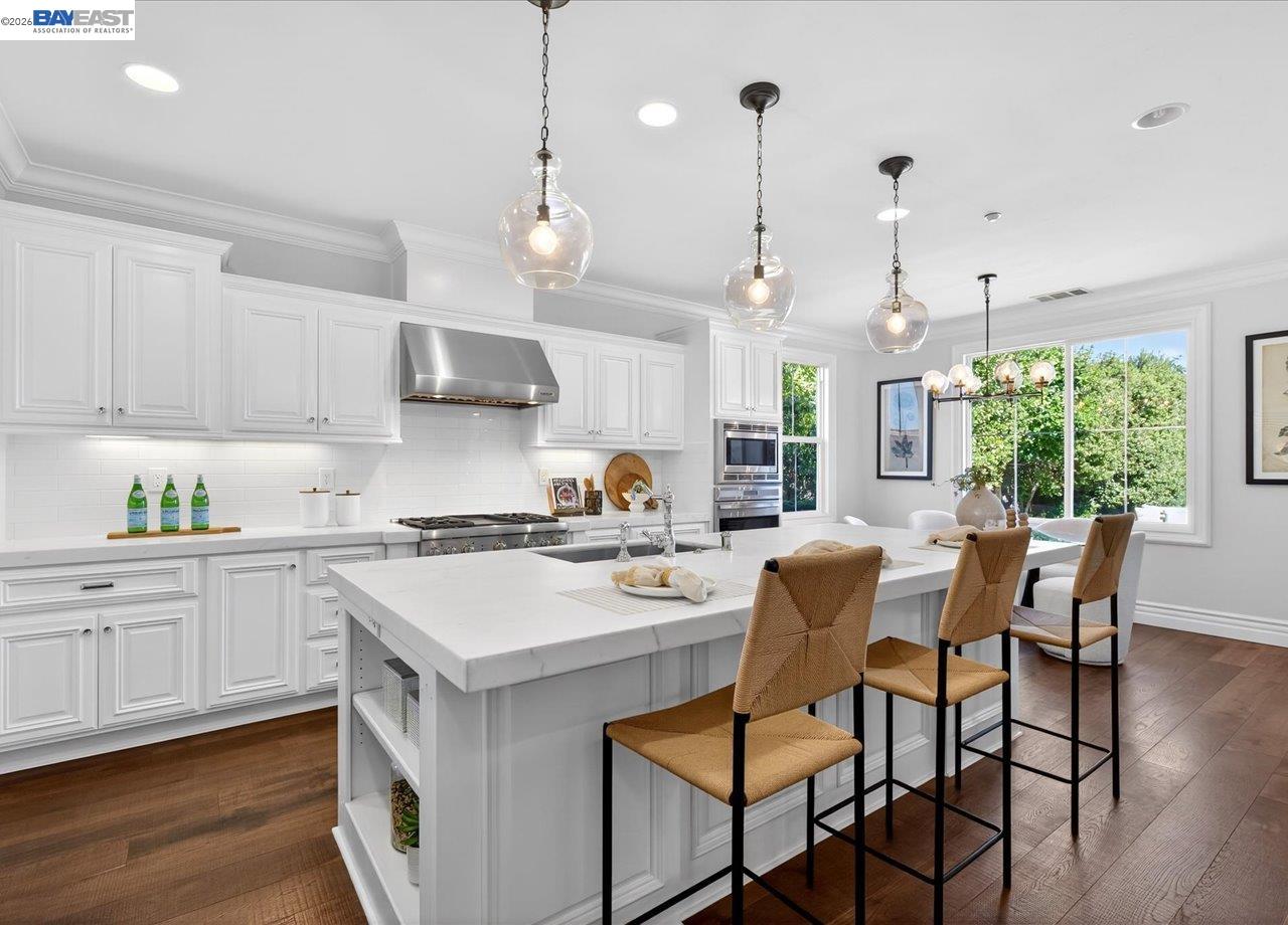 130 Tamarind Ln
