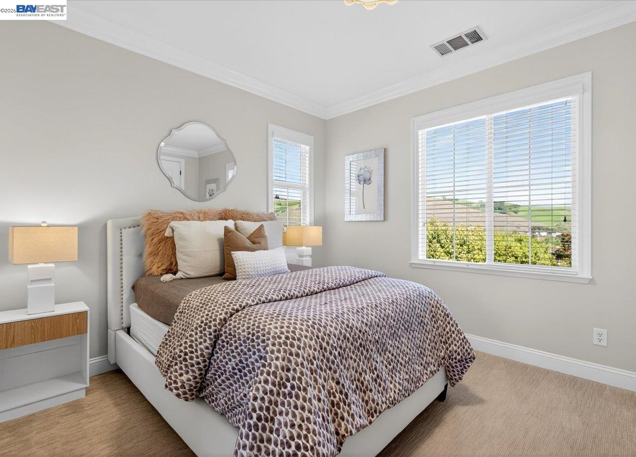 130 Tamarind Ln