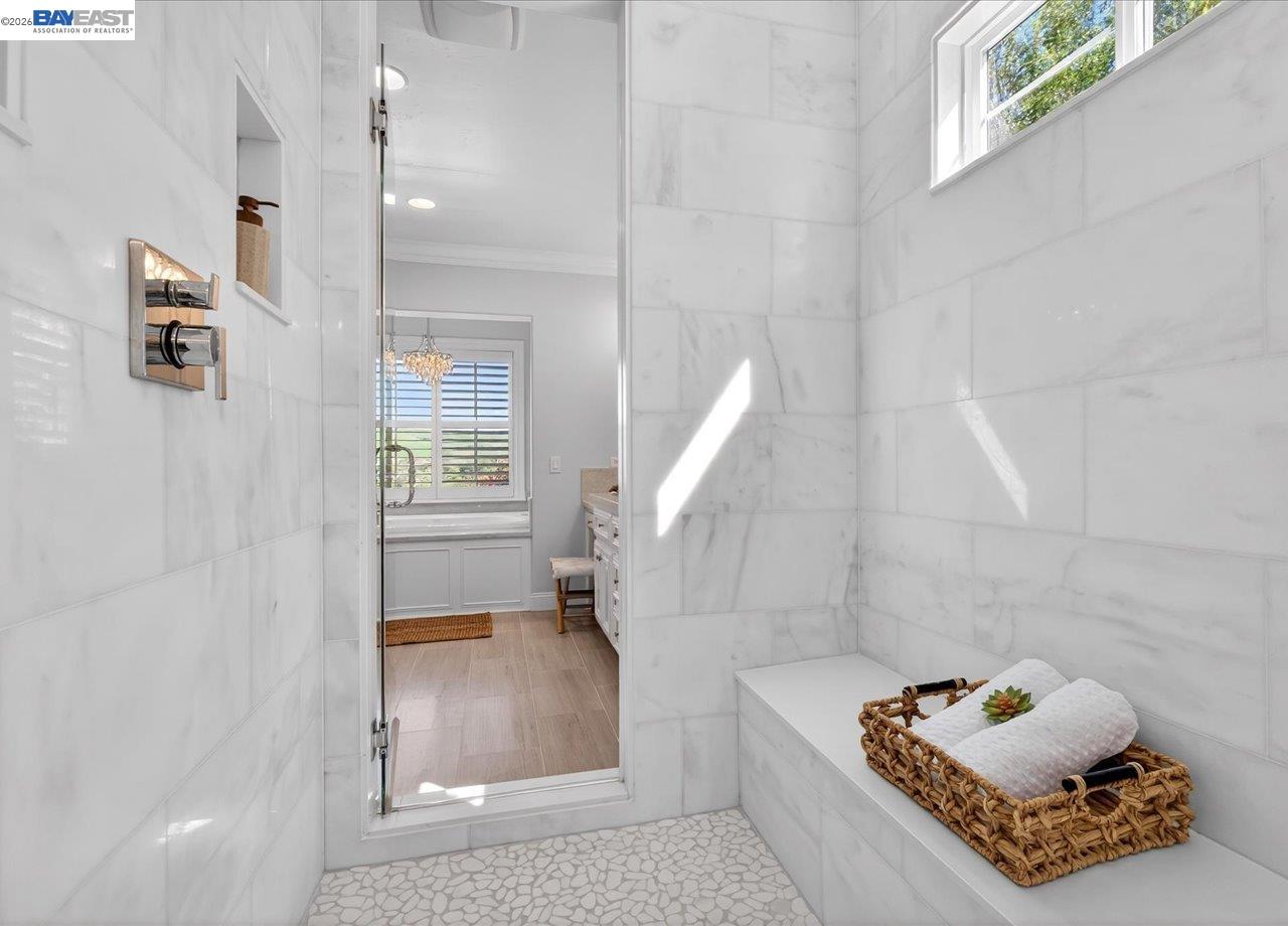 130 Tamarind Ln