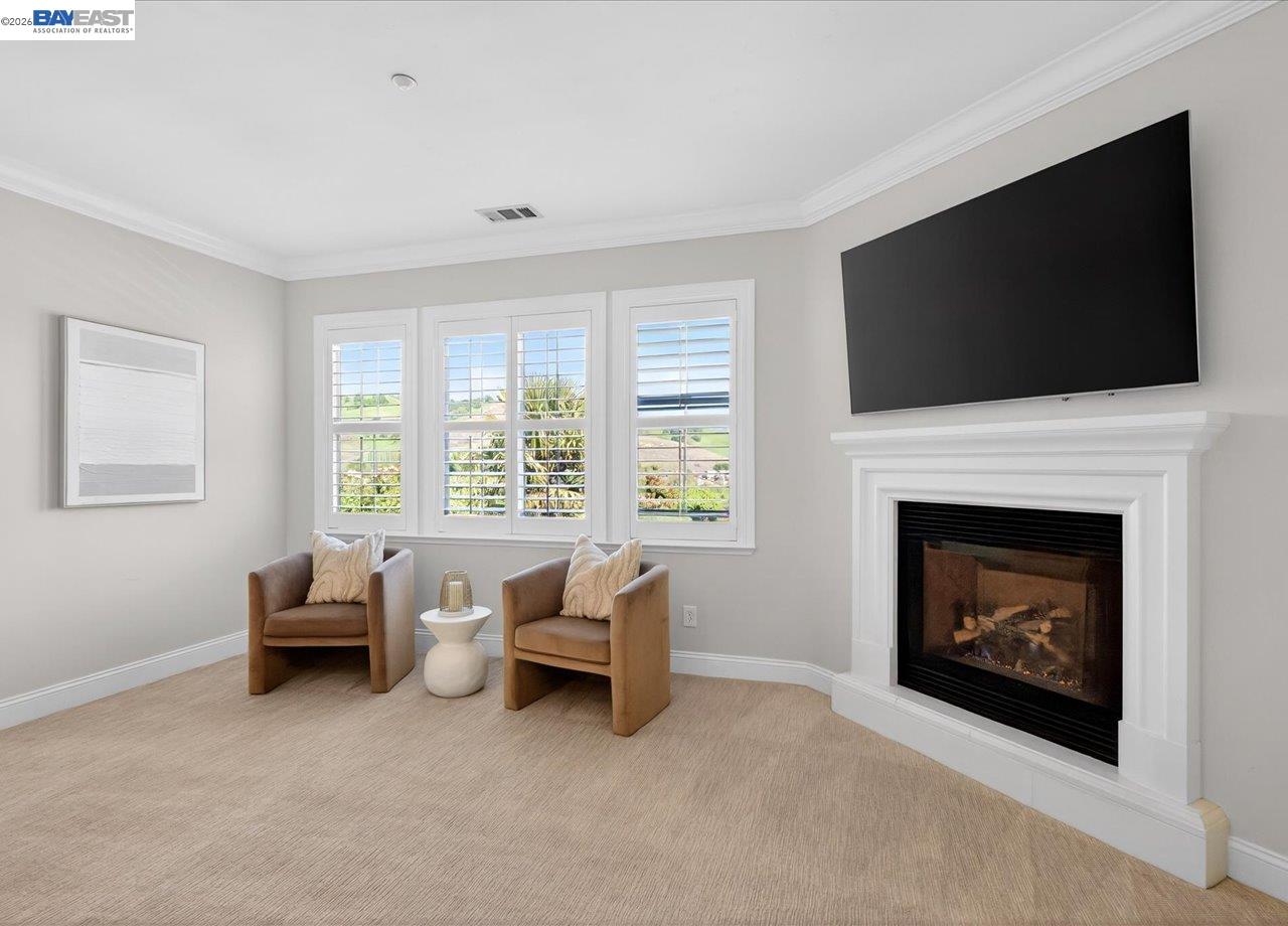 130 Tamarind Ln