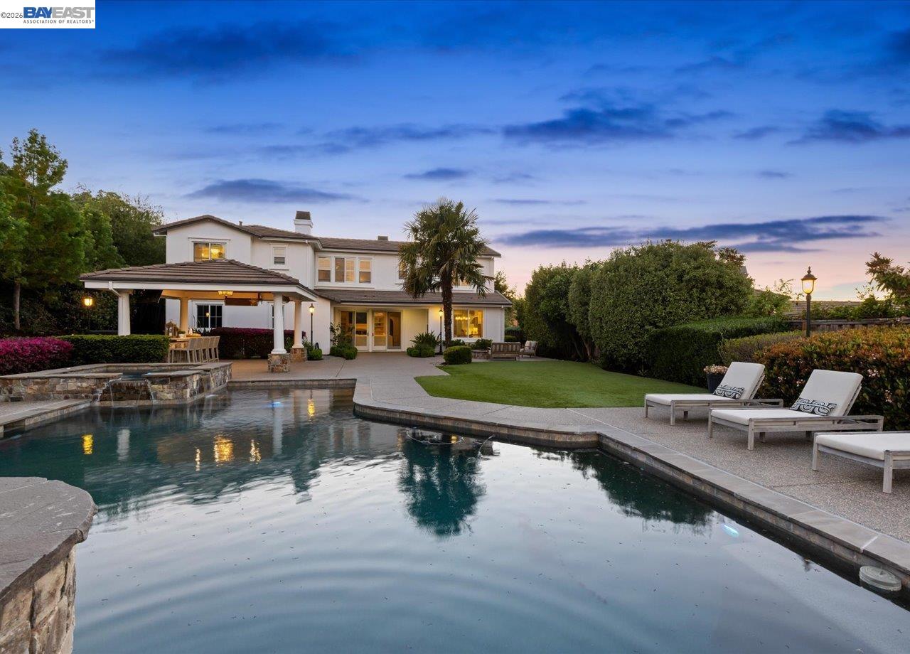130 Tamarind Ln