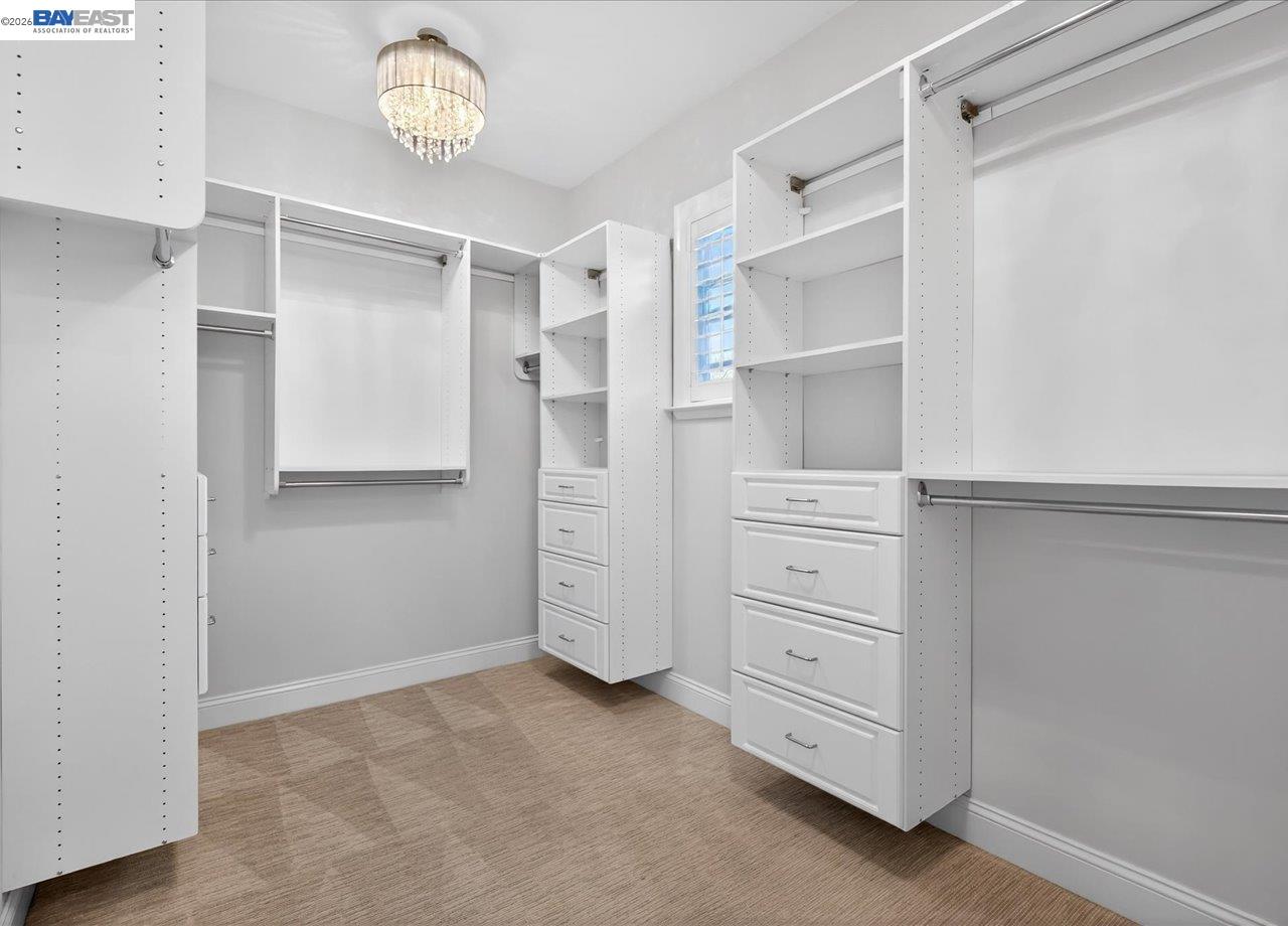 130 Tamarind Ln