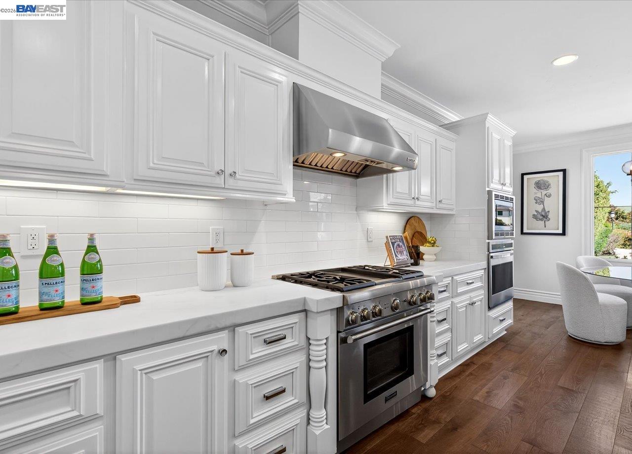 130 Tamarind Ln