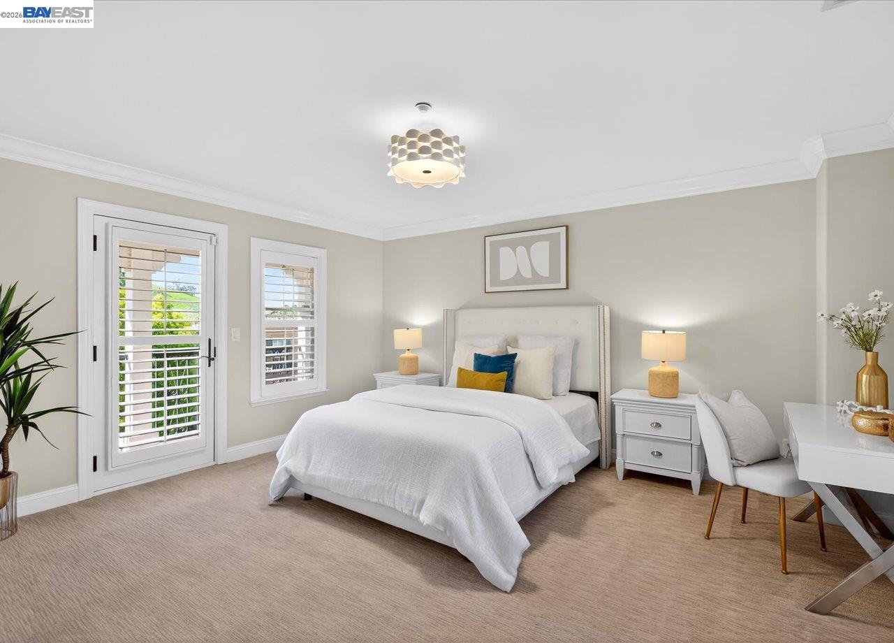 130 Tamarind Ln