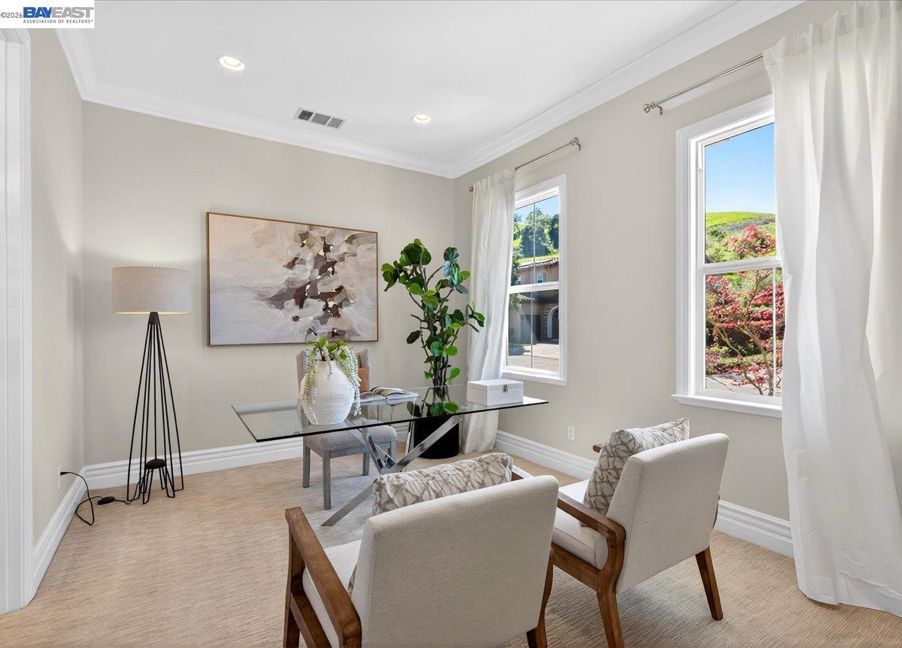 130 Tamarind Ln