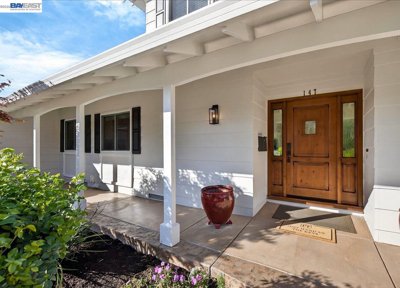 147 Winged Foot Pl