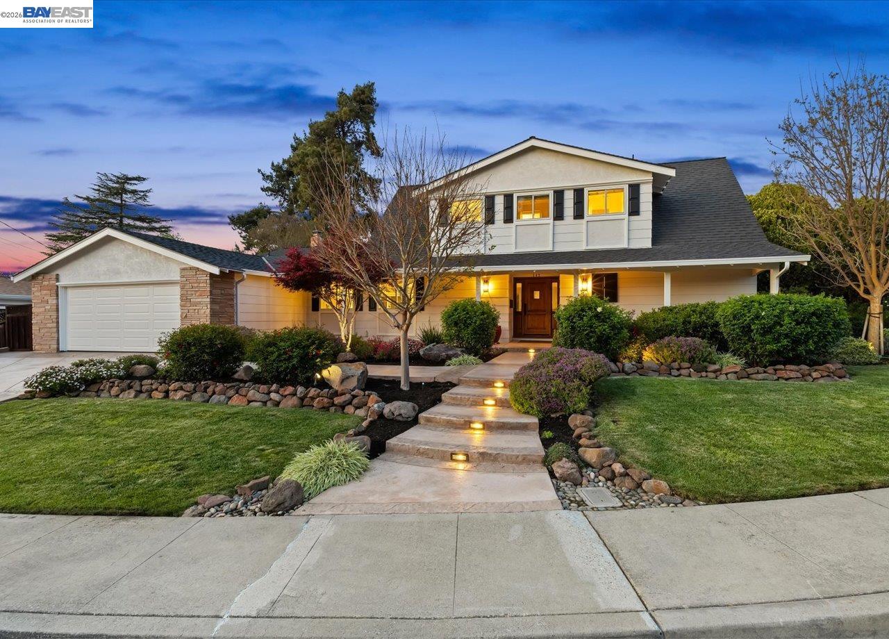 147 Winged Foot Pl