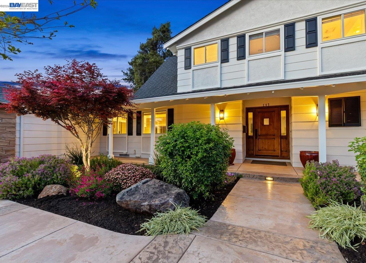 147 Winged Foot Pl