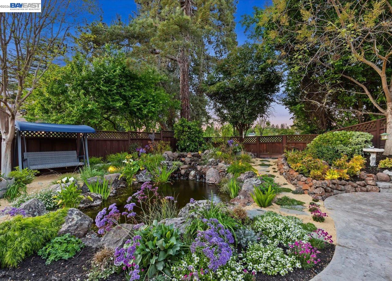 147 Winged Foot Pl
