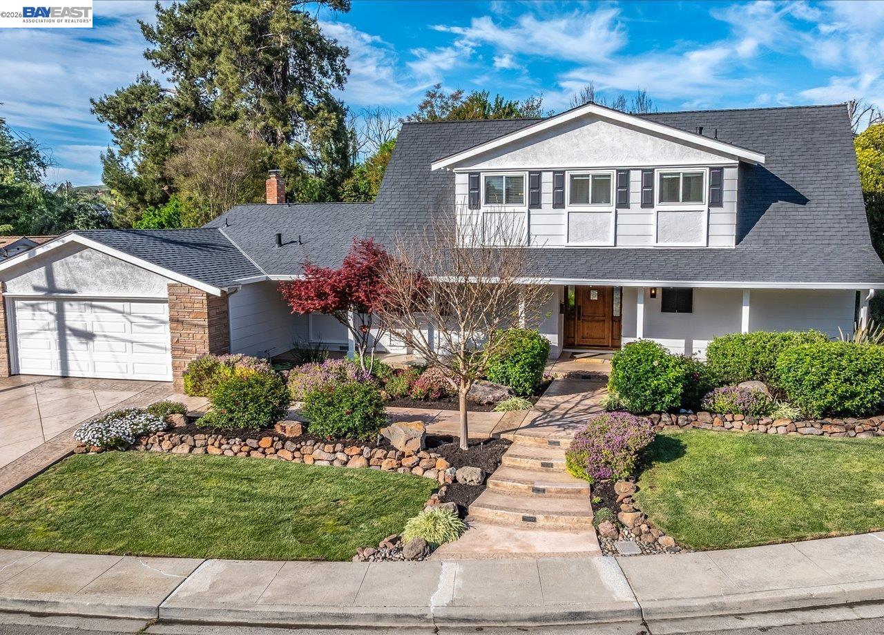 147 Winged Foot Pl