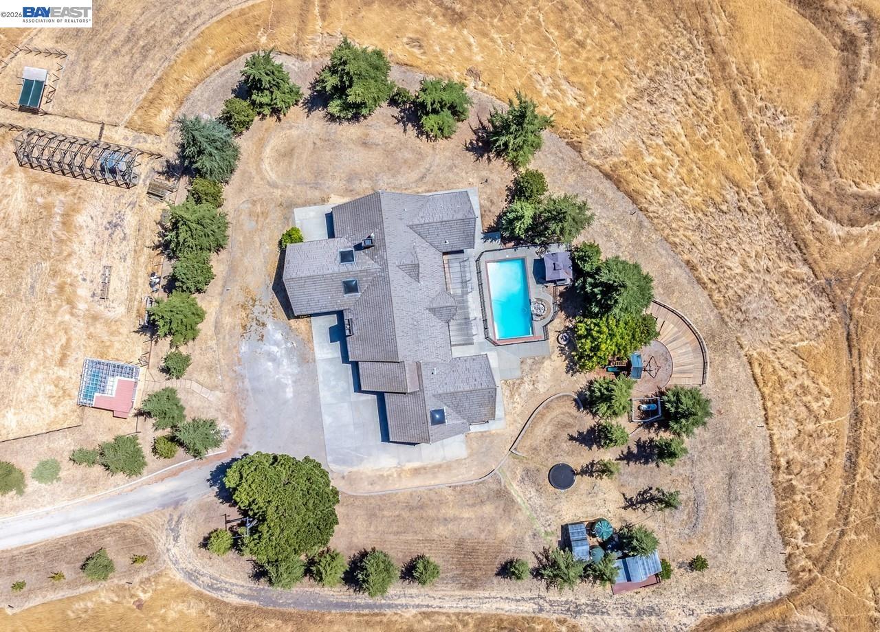 8191 Highland Rd