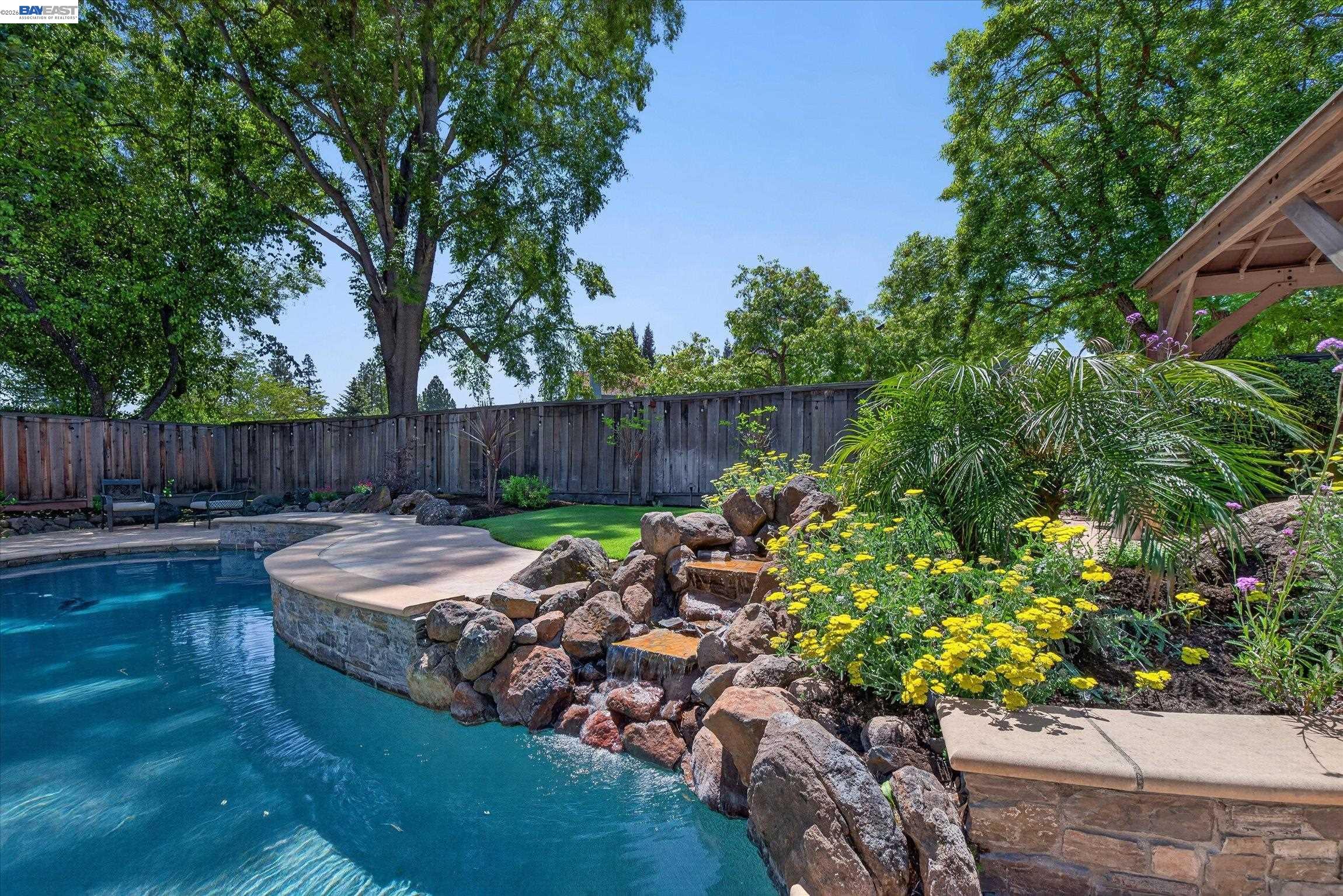 515 Burns Cir