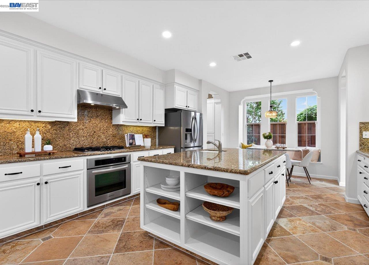 8148 Briar Oaks Dr