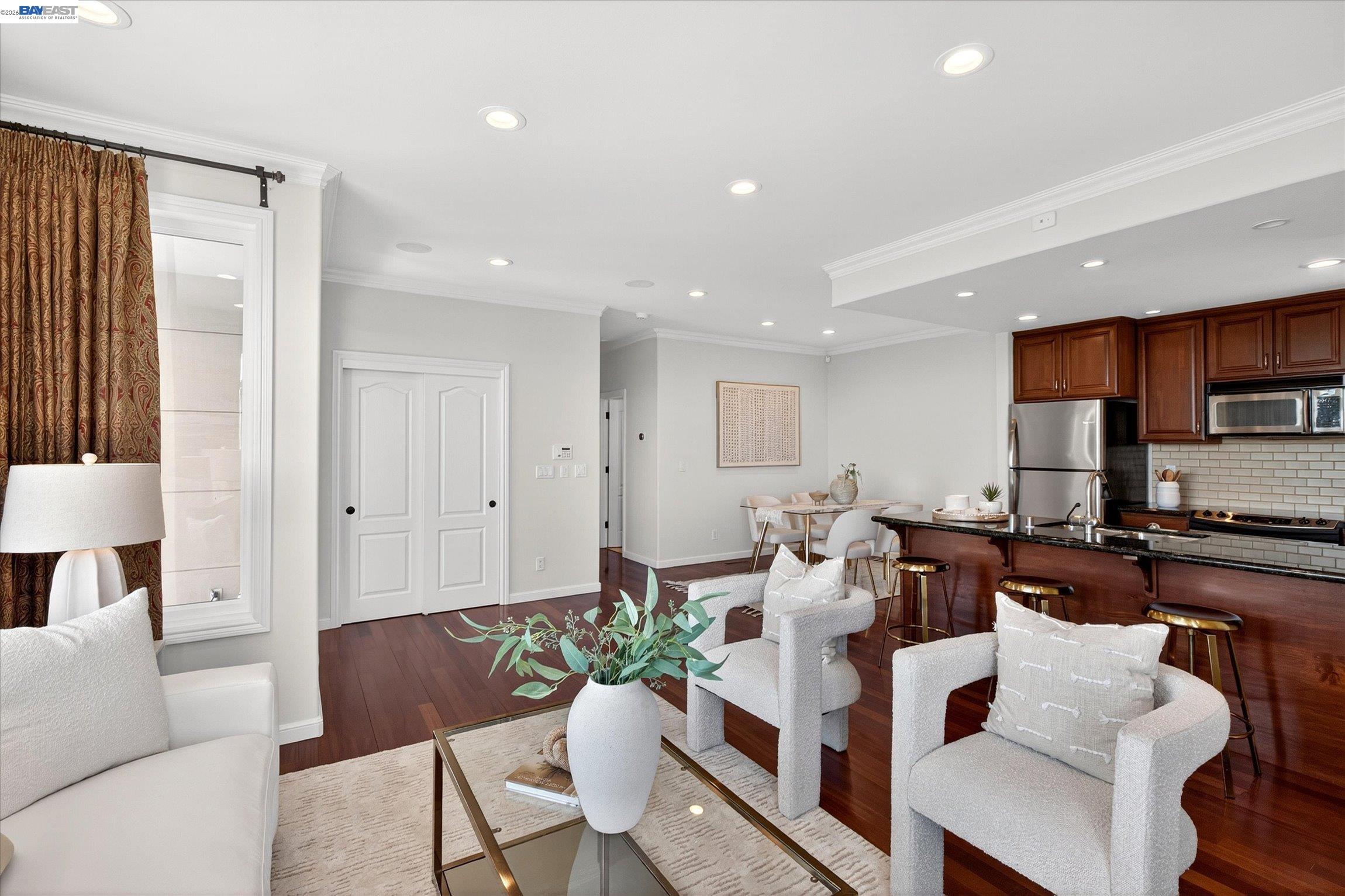 3301 Deer Hollow Dr