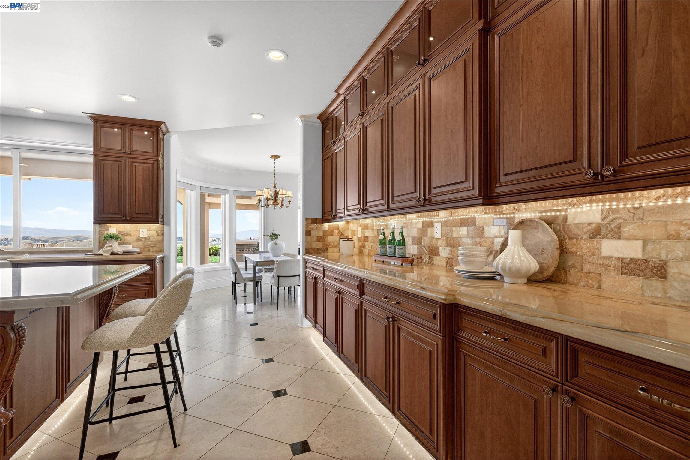 3301 Deer Hollow Dr