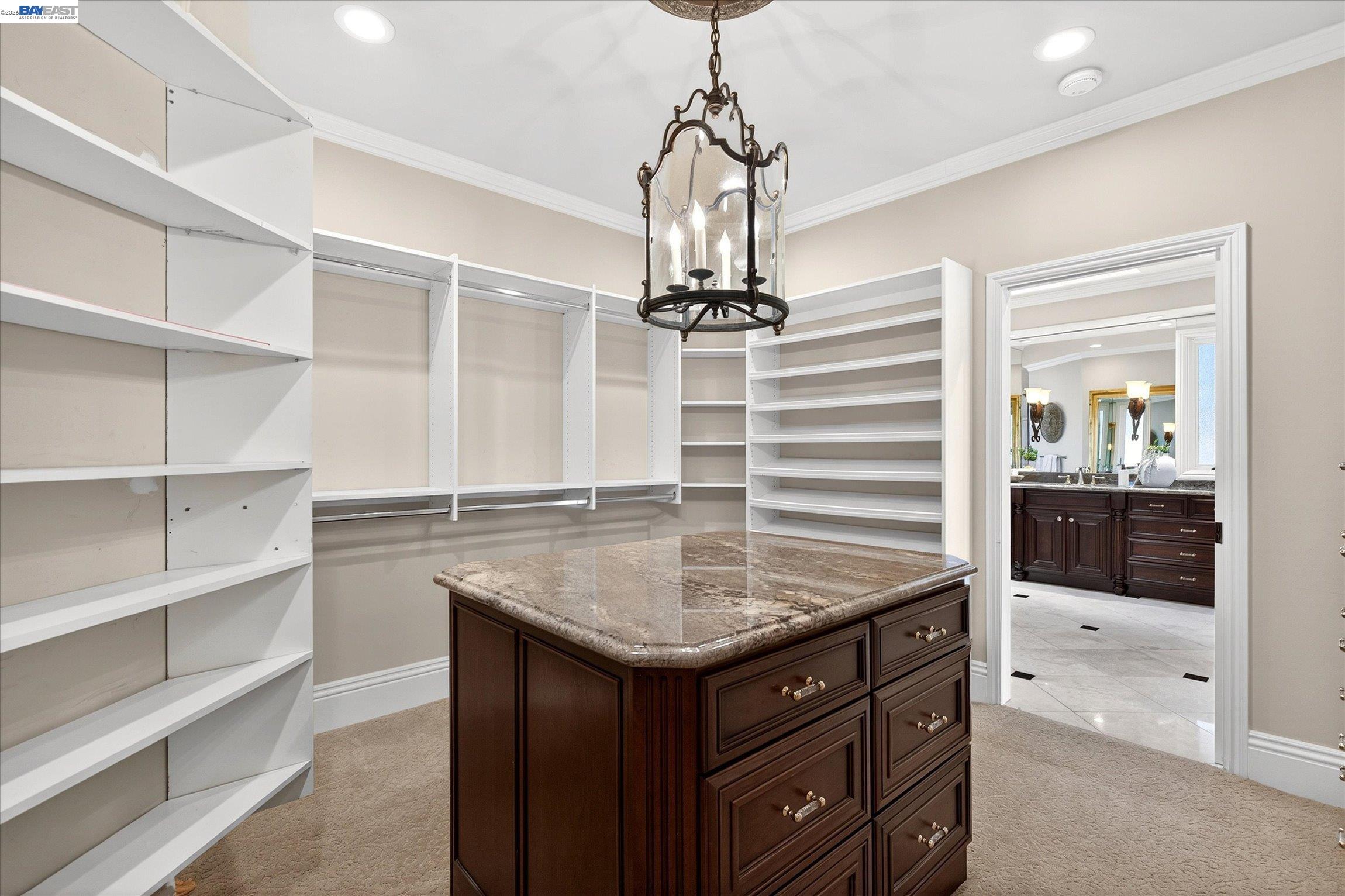 3301 Deer Hollow Dr