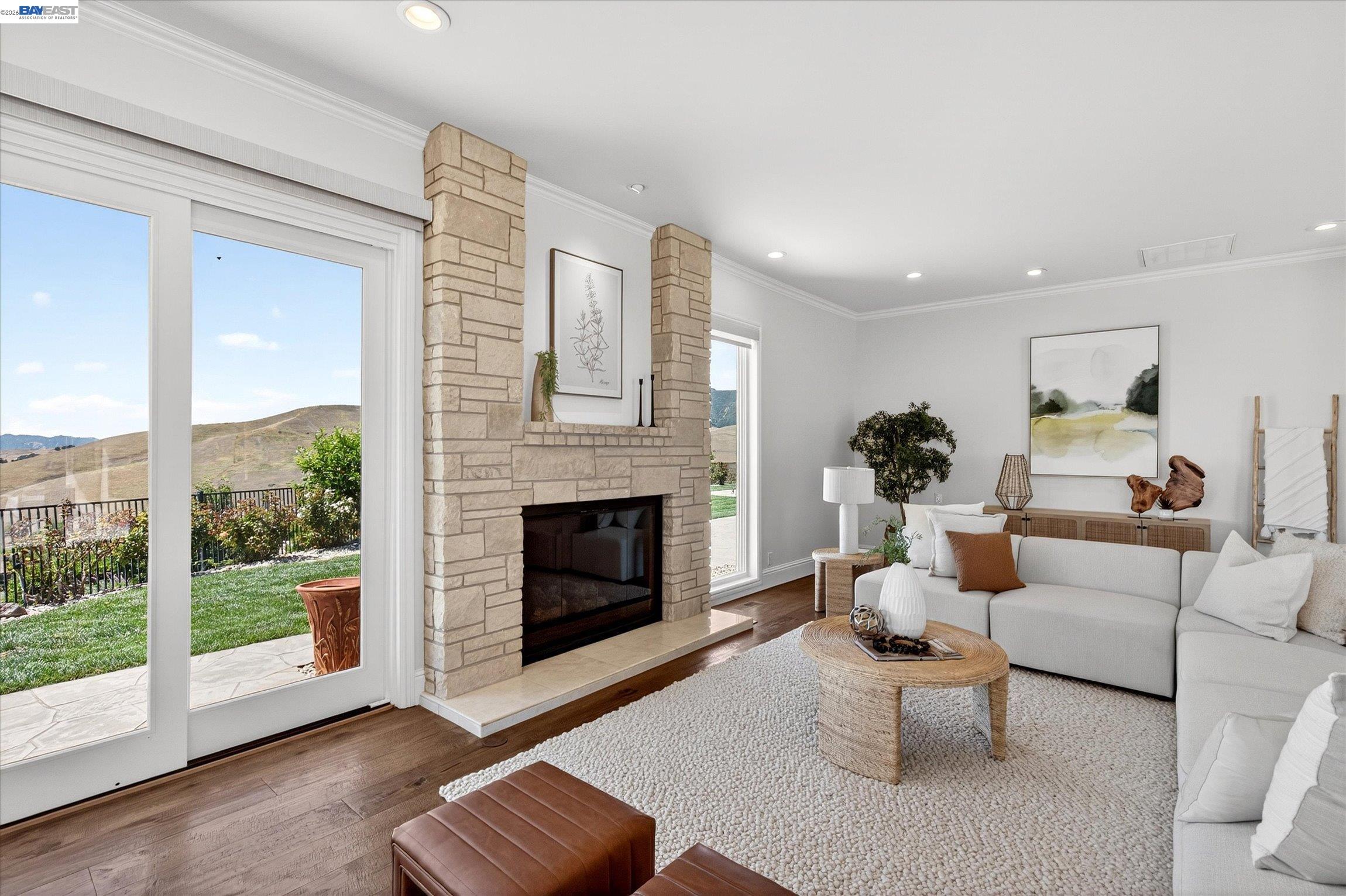 3301 Deer Hollow Dr
