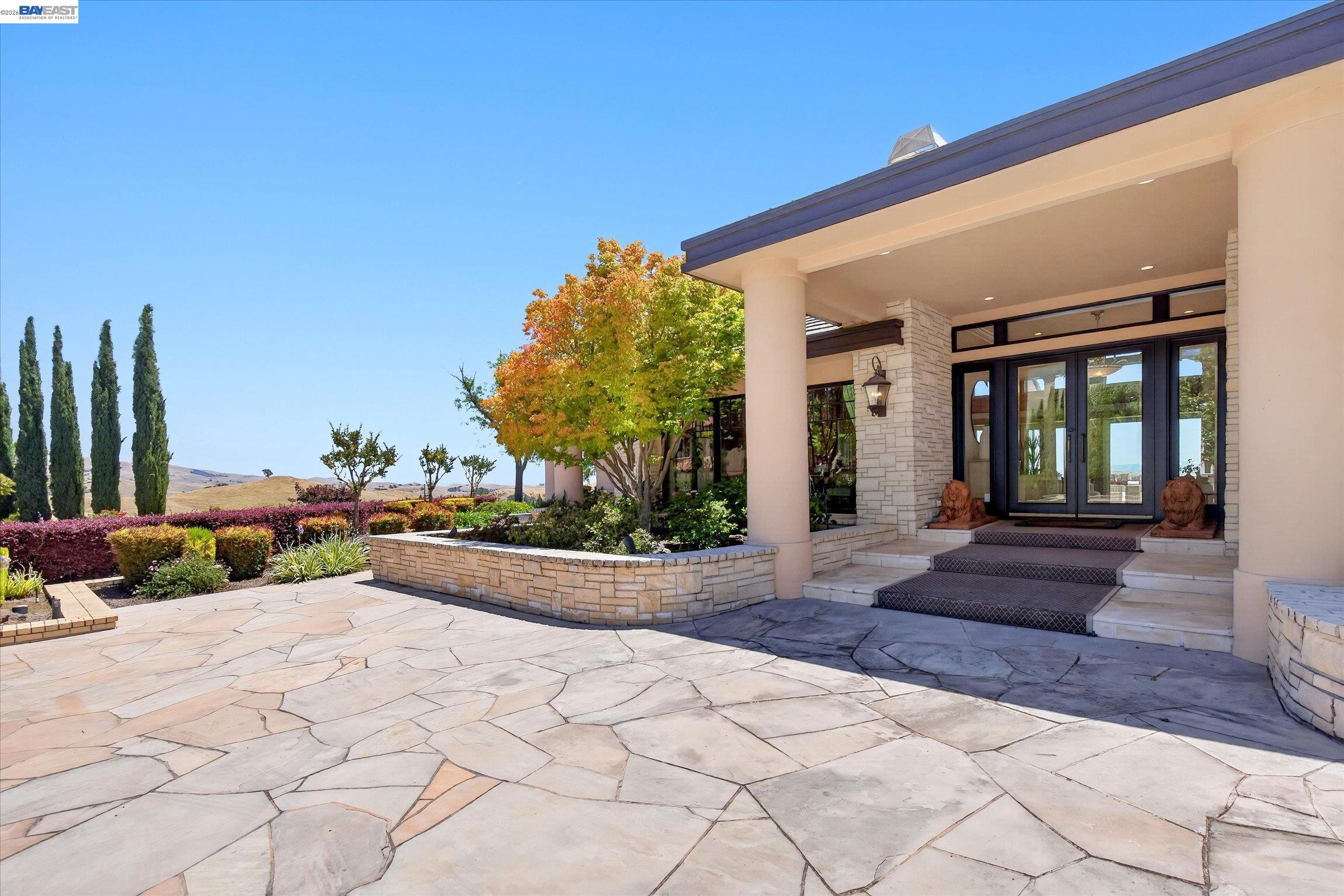 3301 Deer Hollow Dr