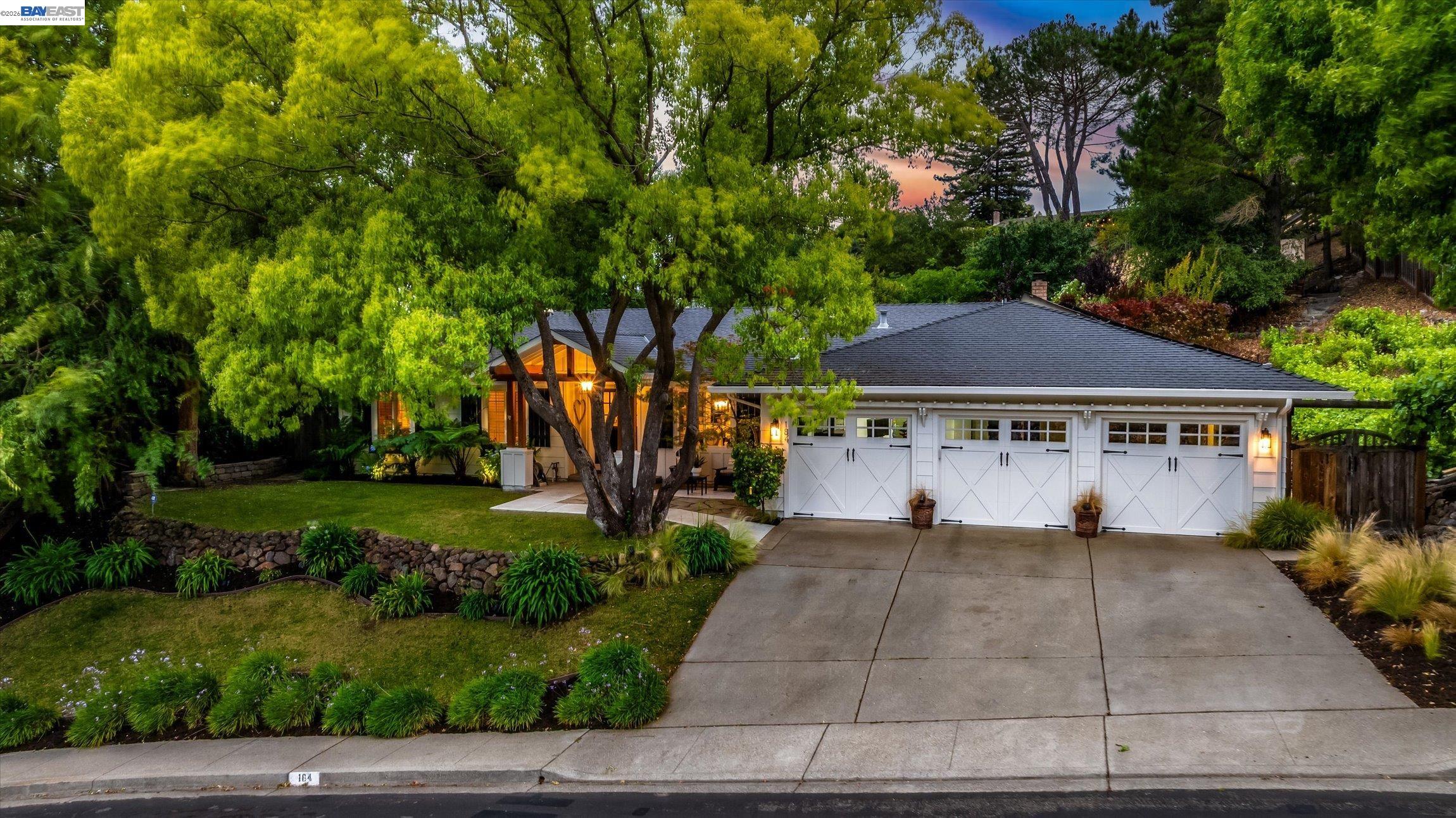 184 Lowell Dr