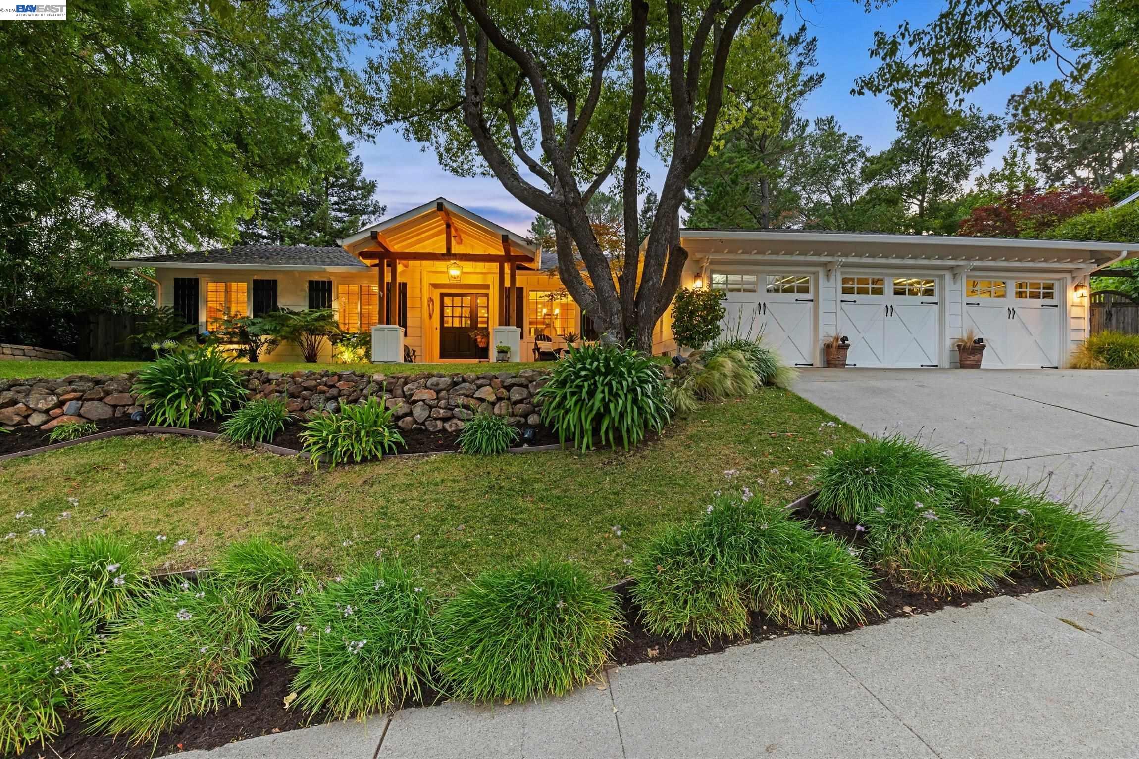 184 Lowell Dr