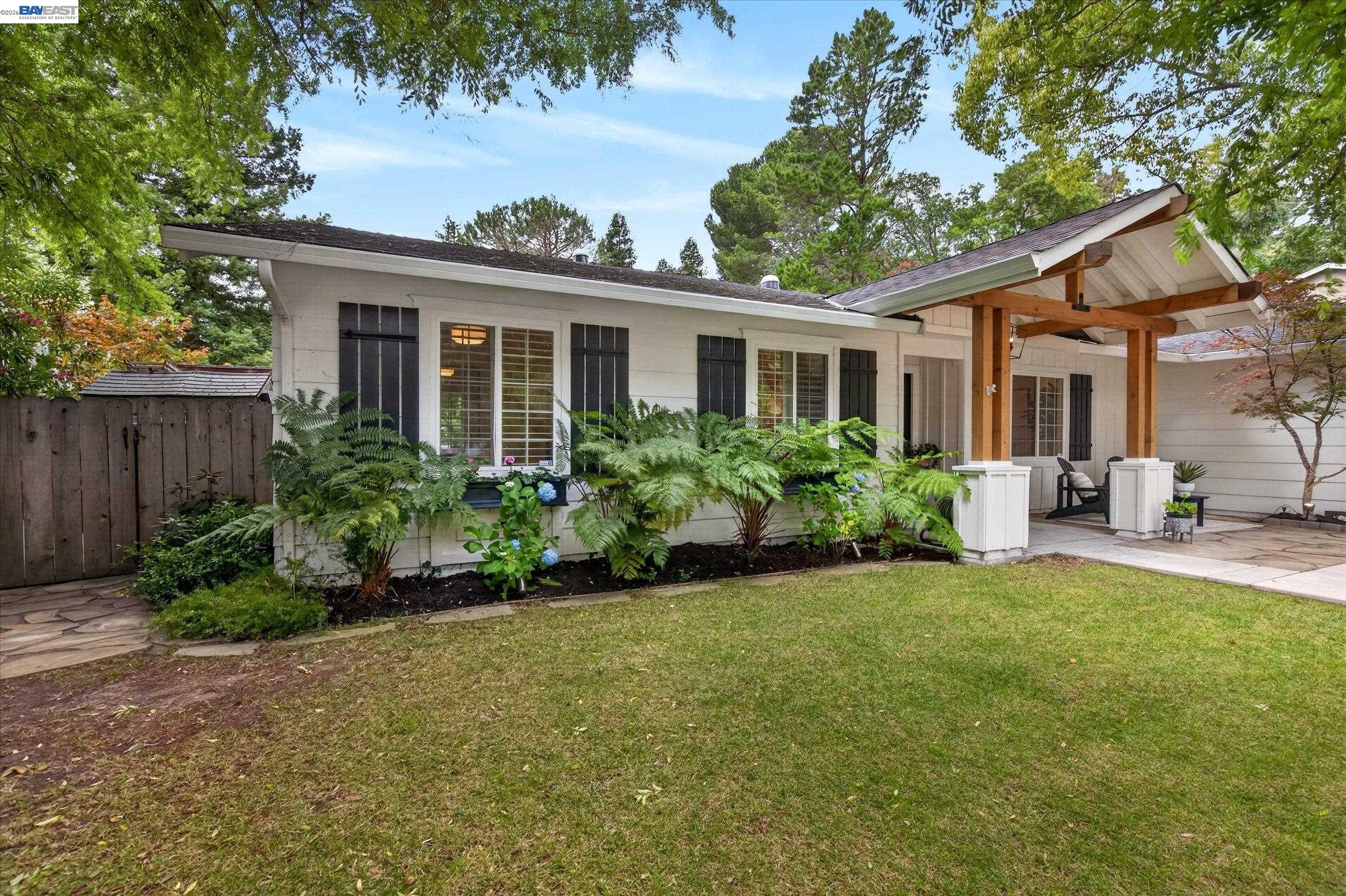 184 Lowell Dr