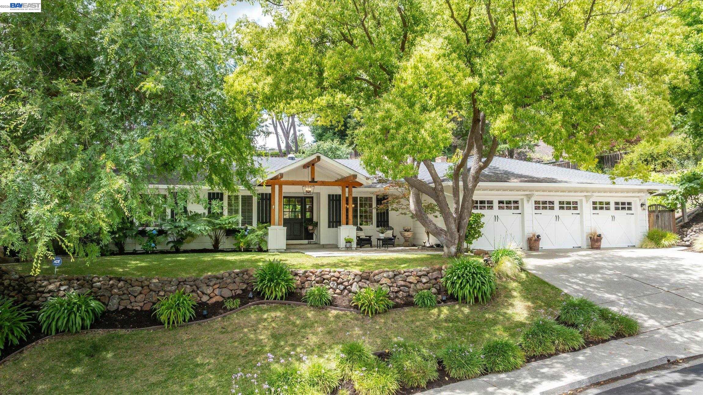 184 Lowell Dr
