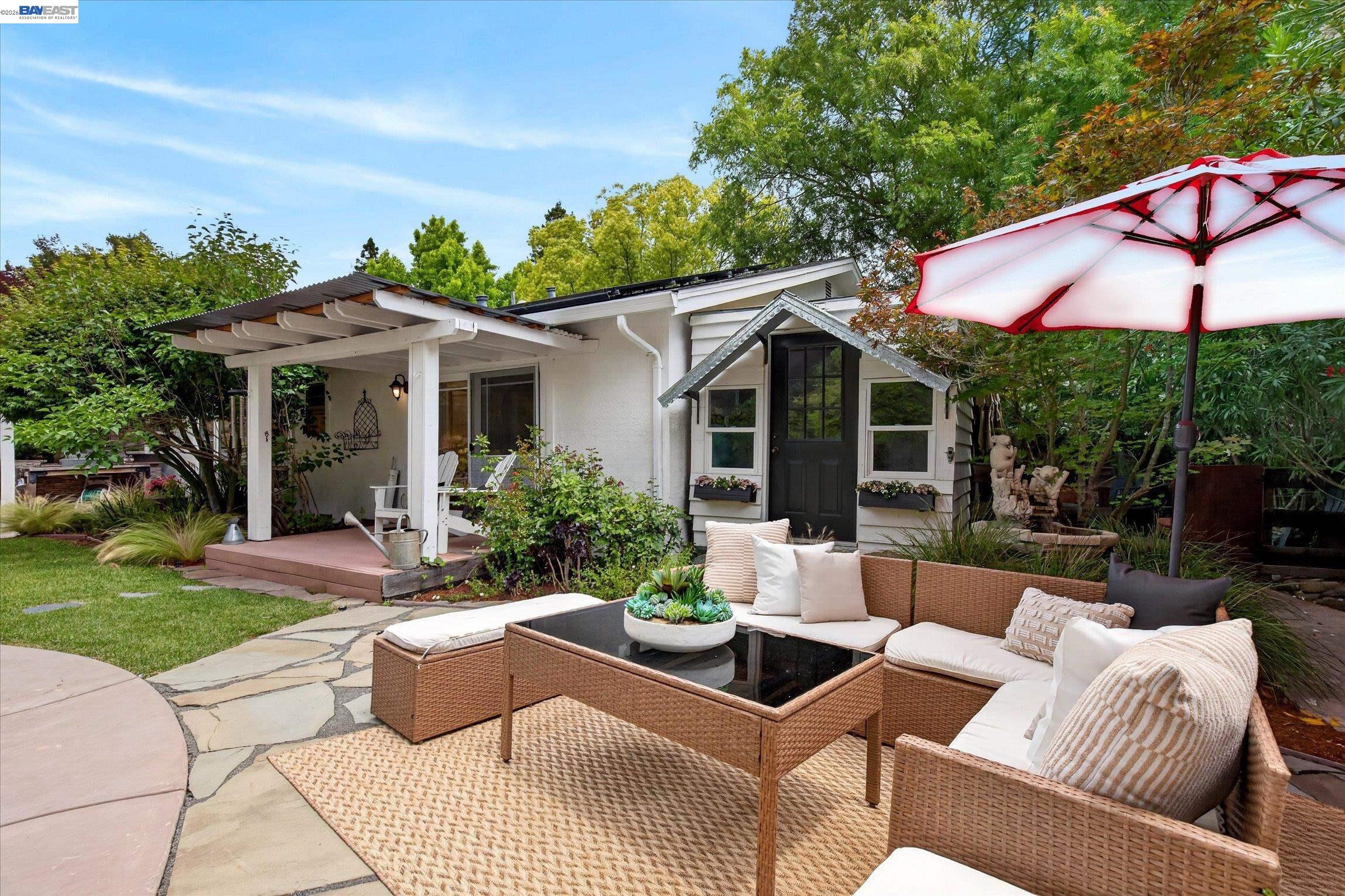 184 Lowell Dr