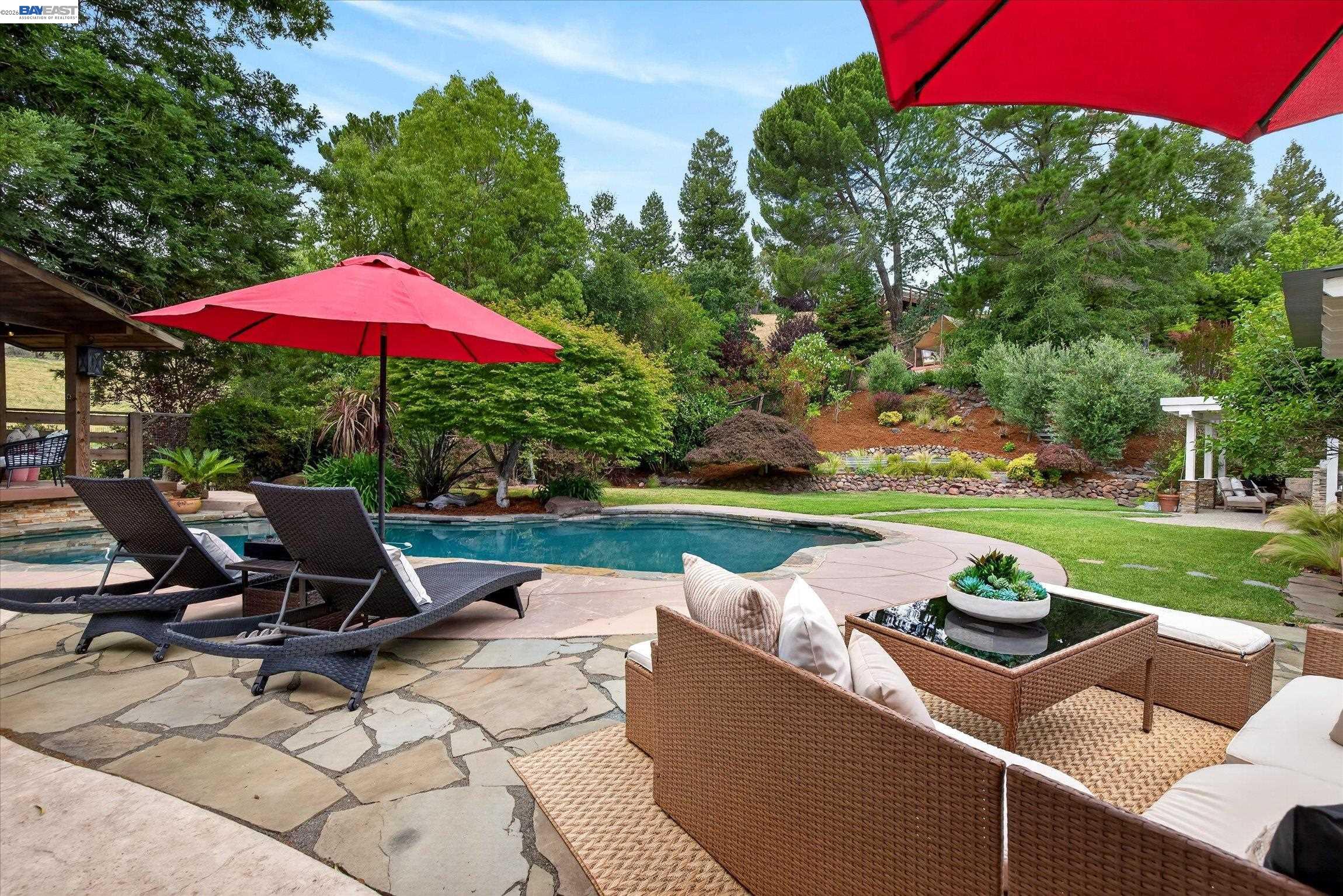 184 Lowell Dr