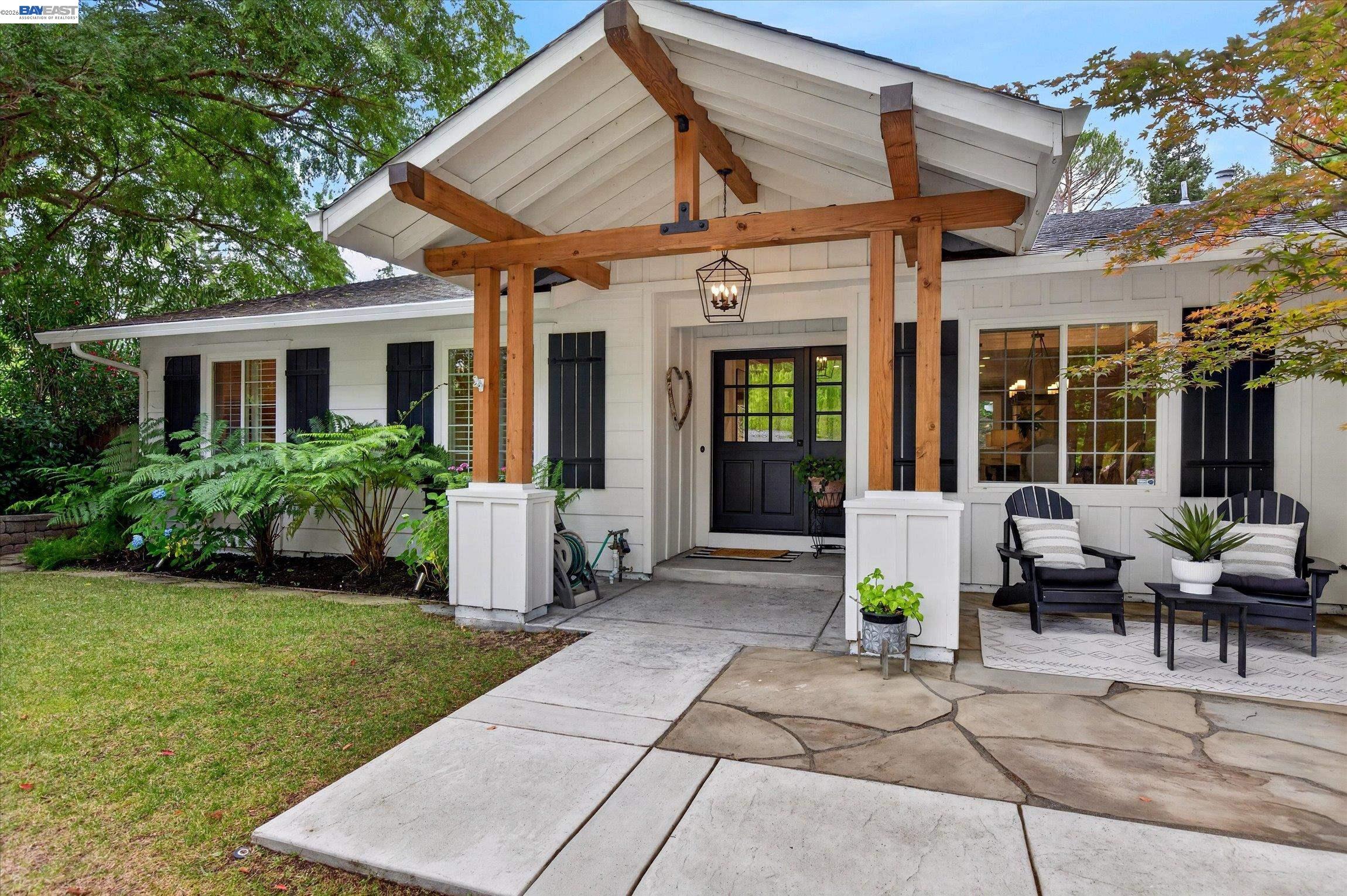 184 Lowell Dr