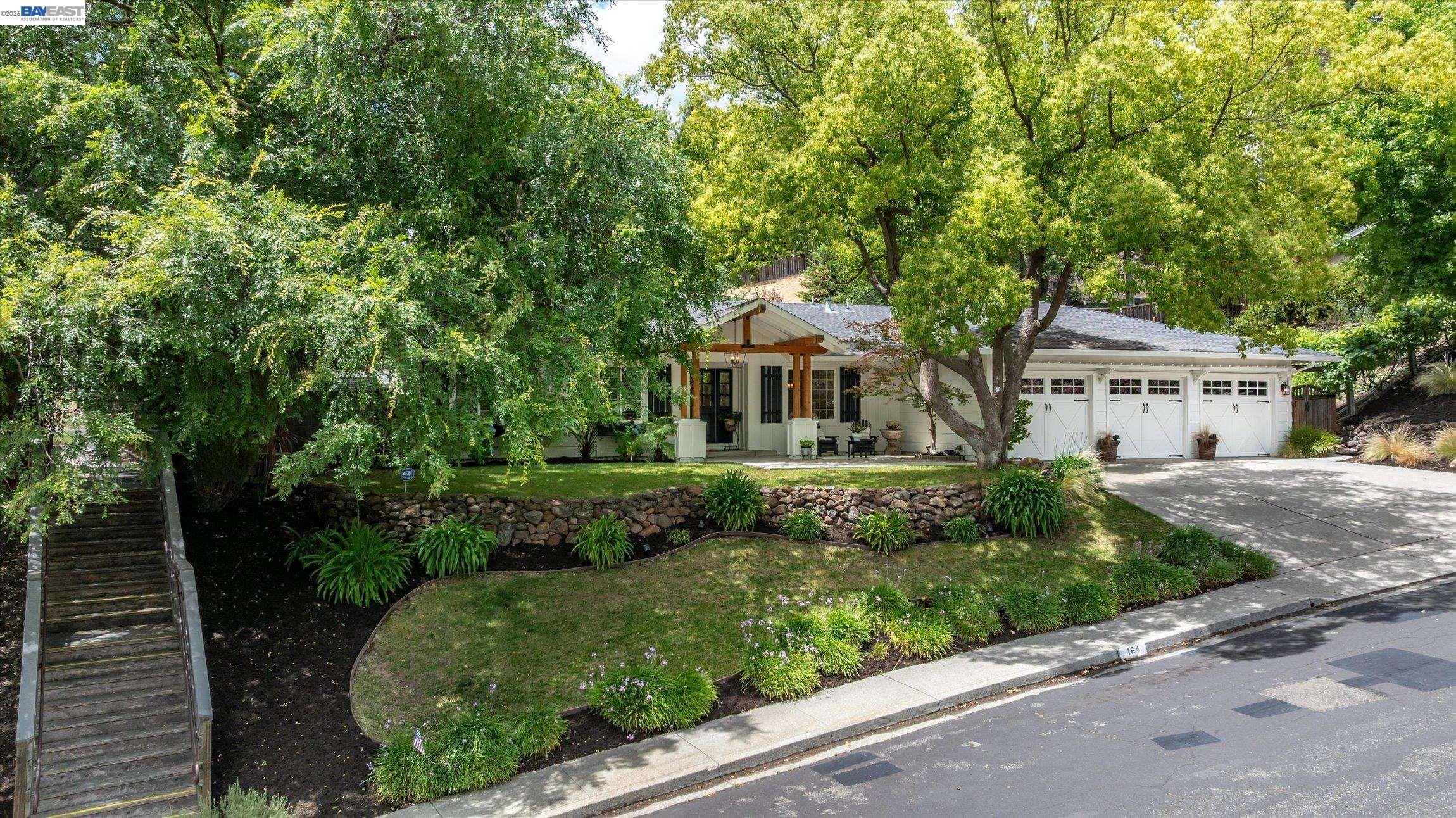 184 Lowell Dr