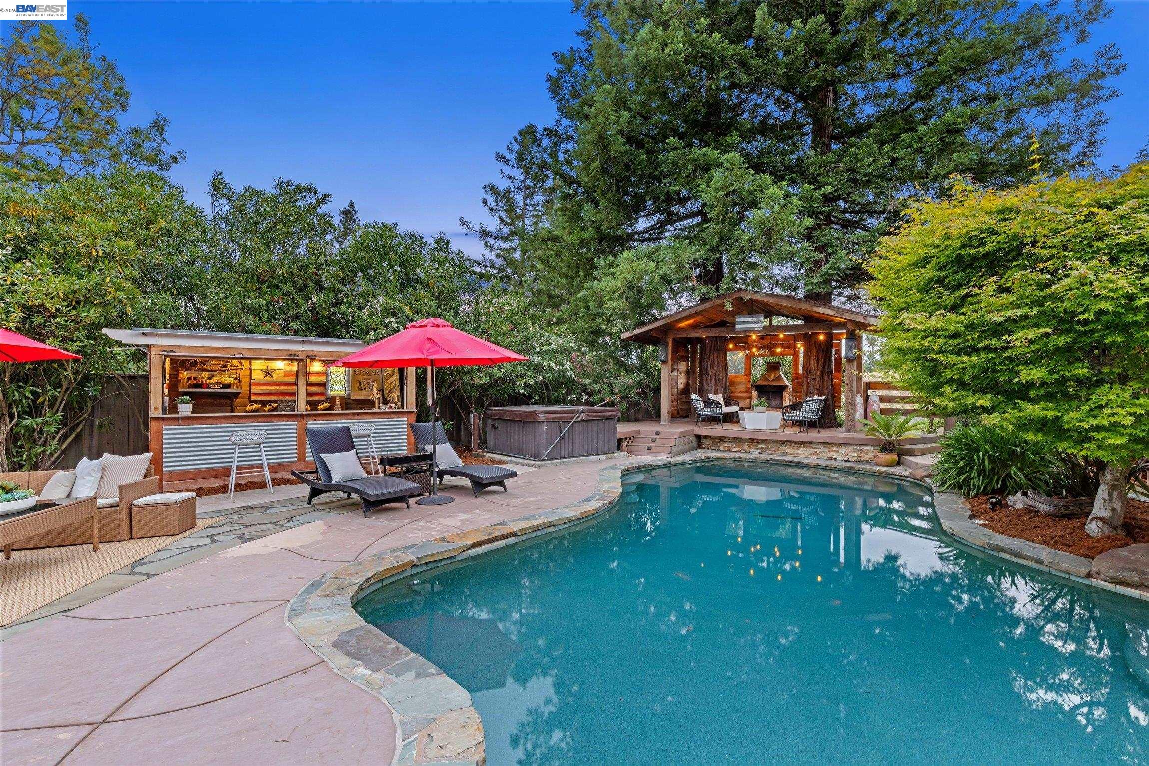 184 Lowell Dr