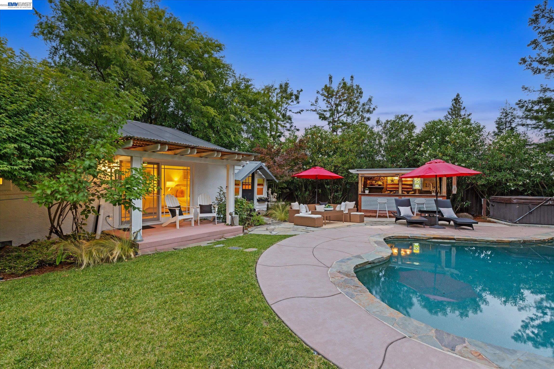 184 Lowell Dr