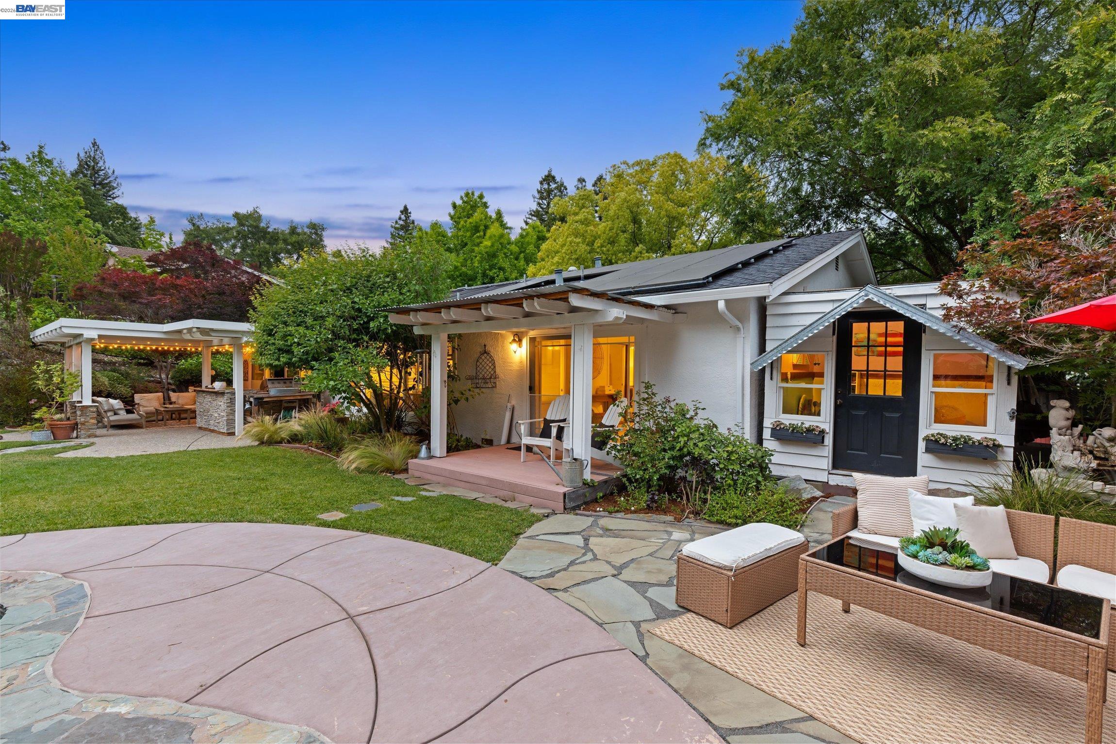 184 Lowell Dr