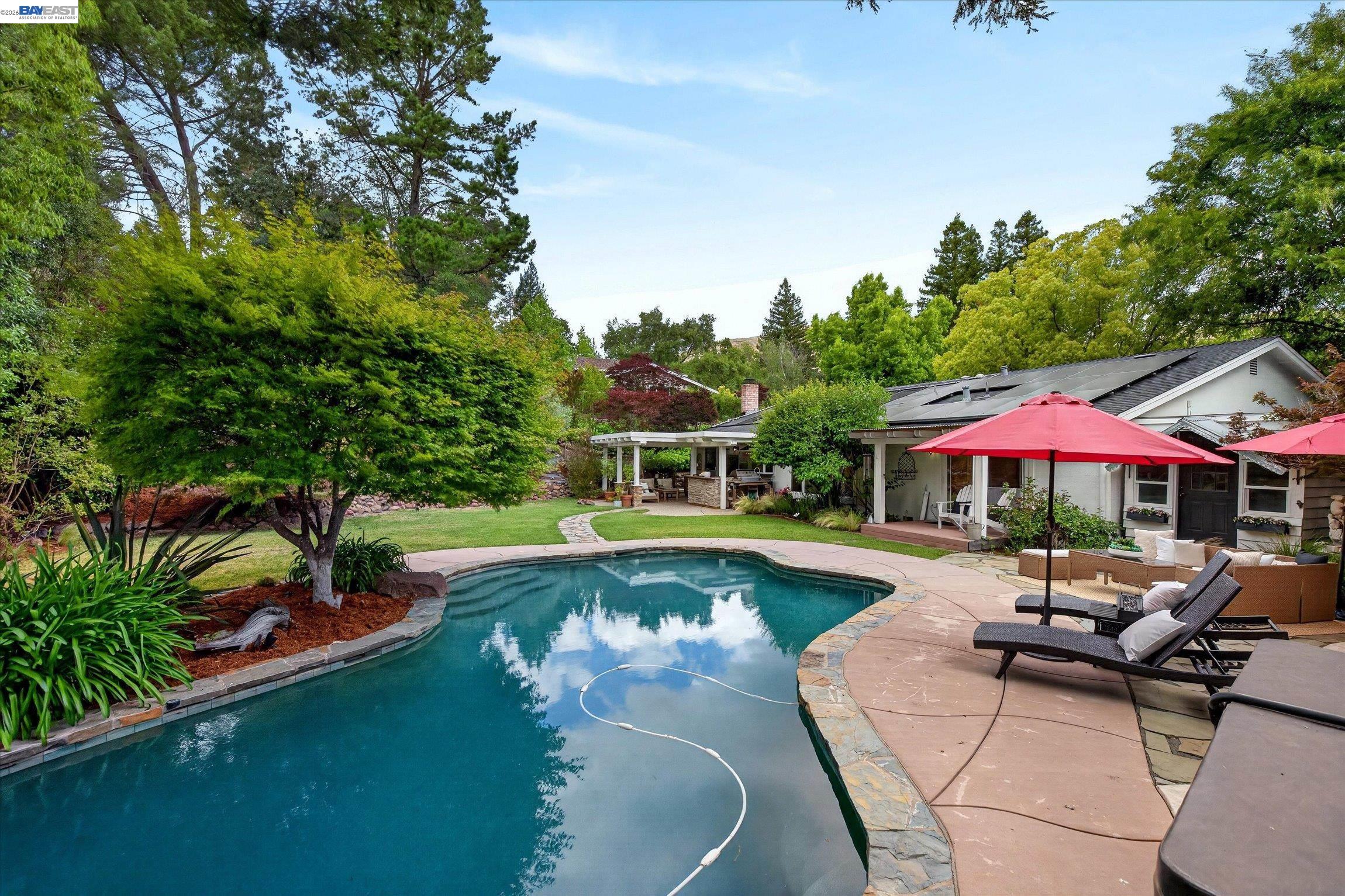 184 Lowell Dr