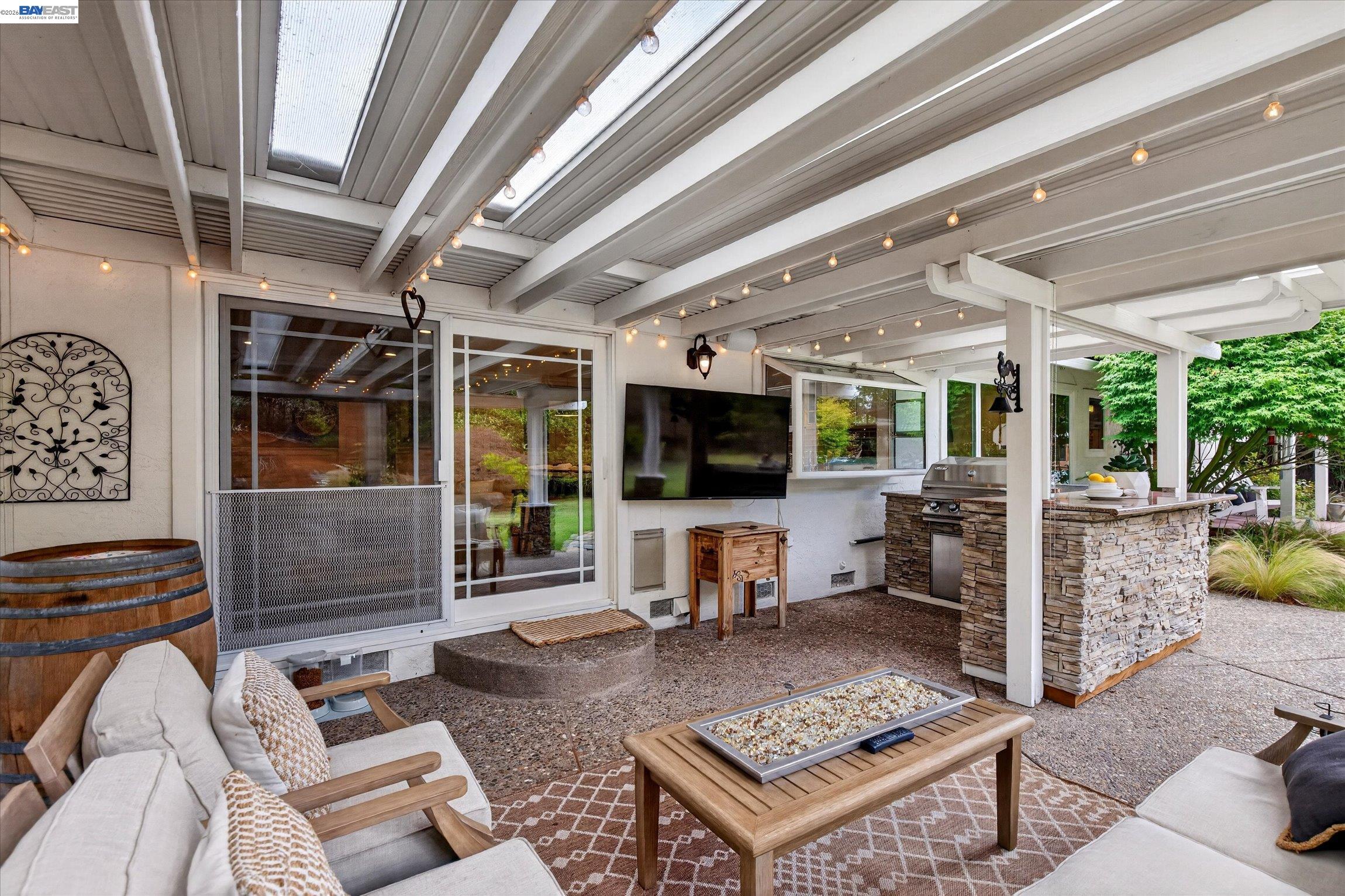 184 Lowell Dr