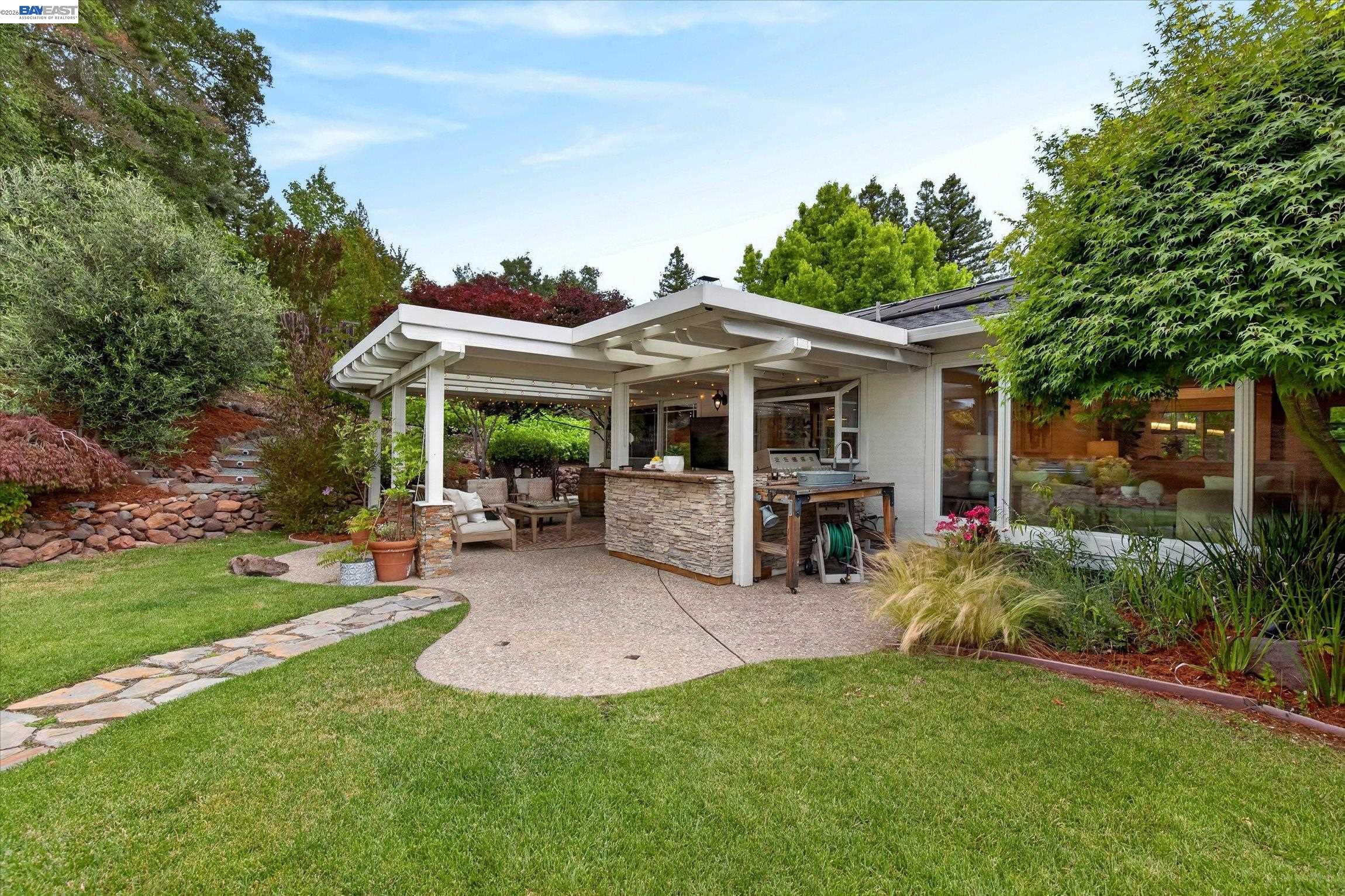 184 Lowell Dr