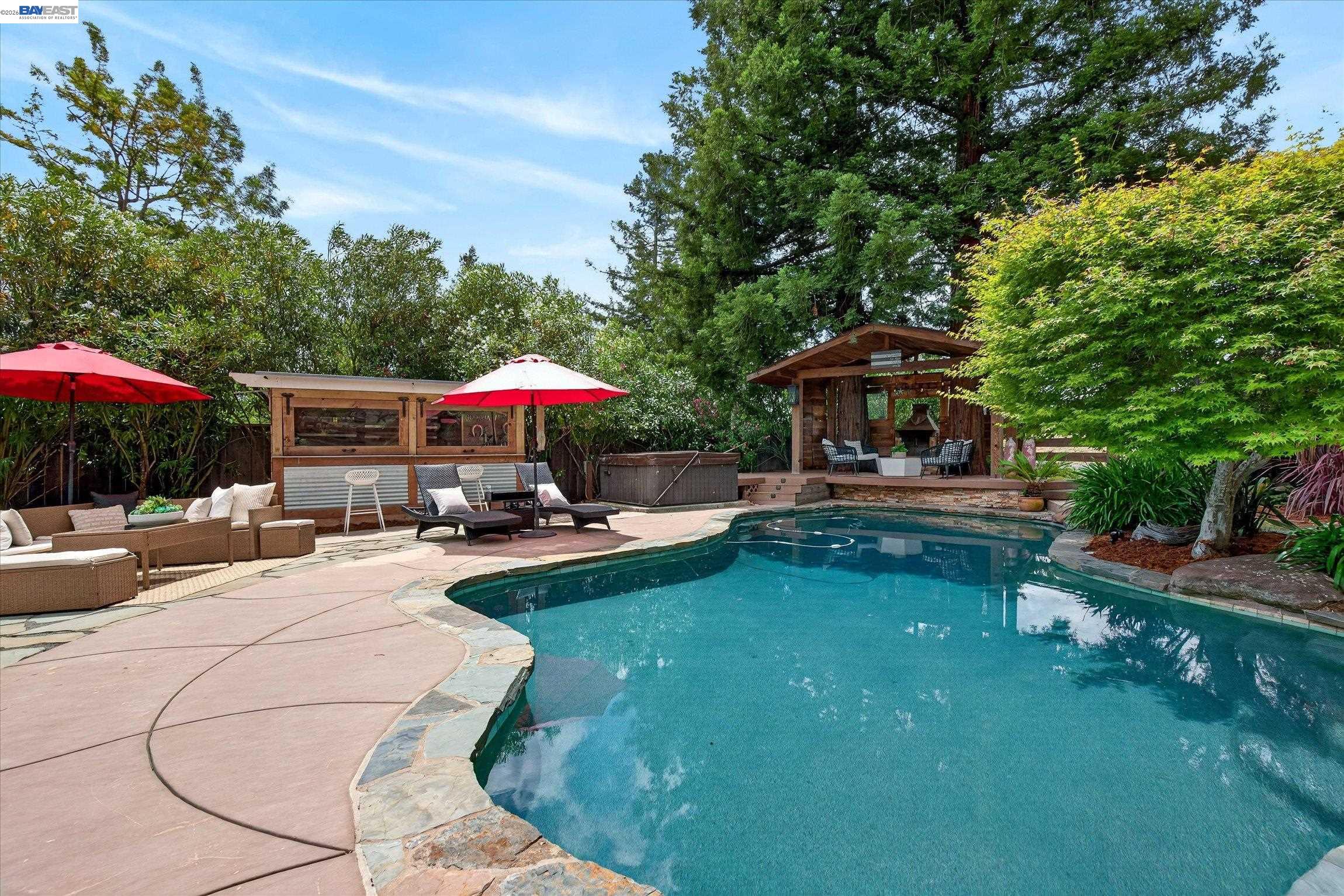 184 Lowell Dr