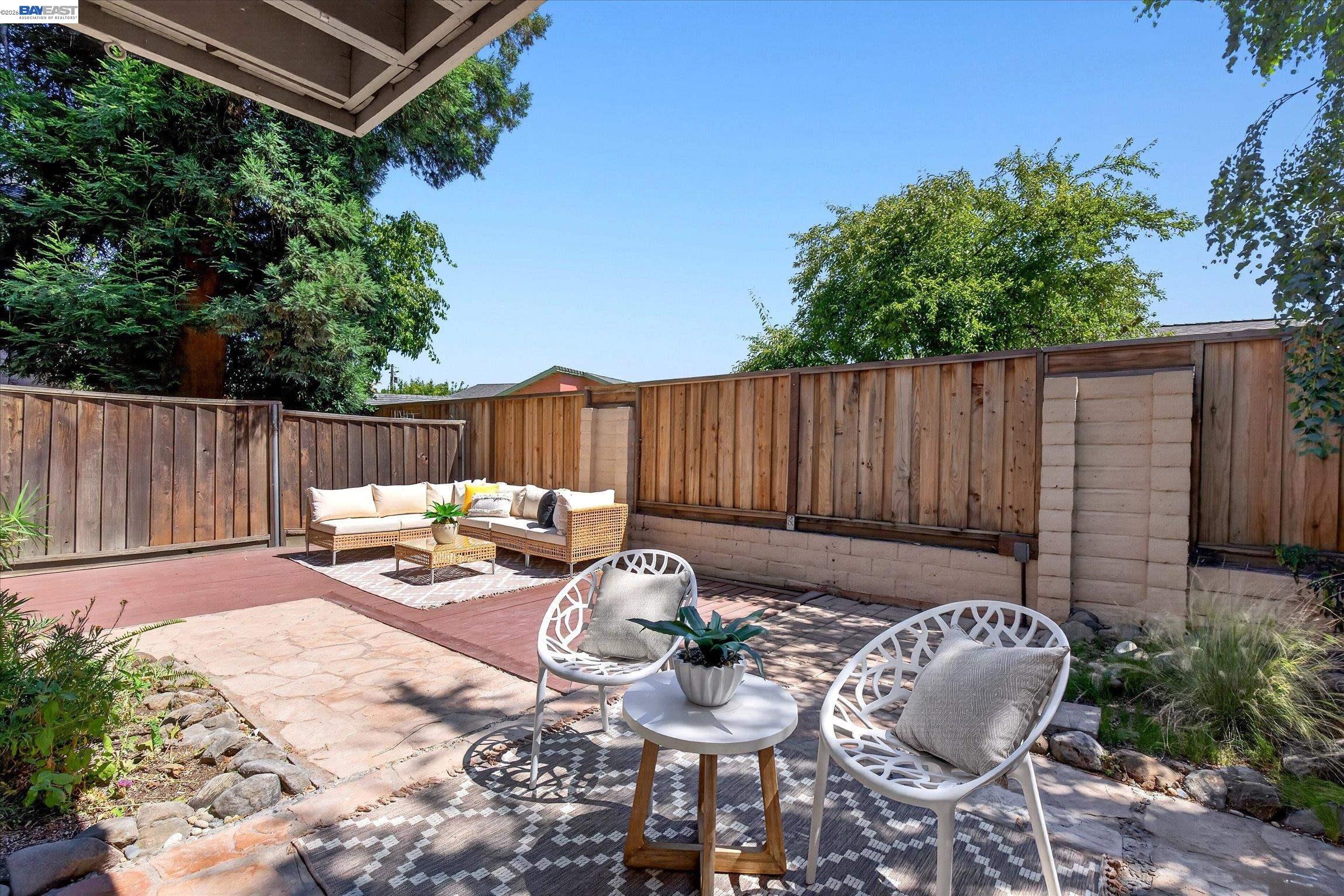 108 Summerwood Pl