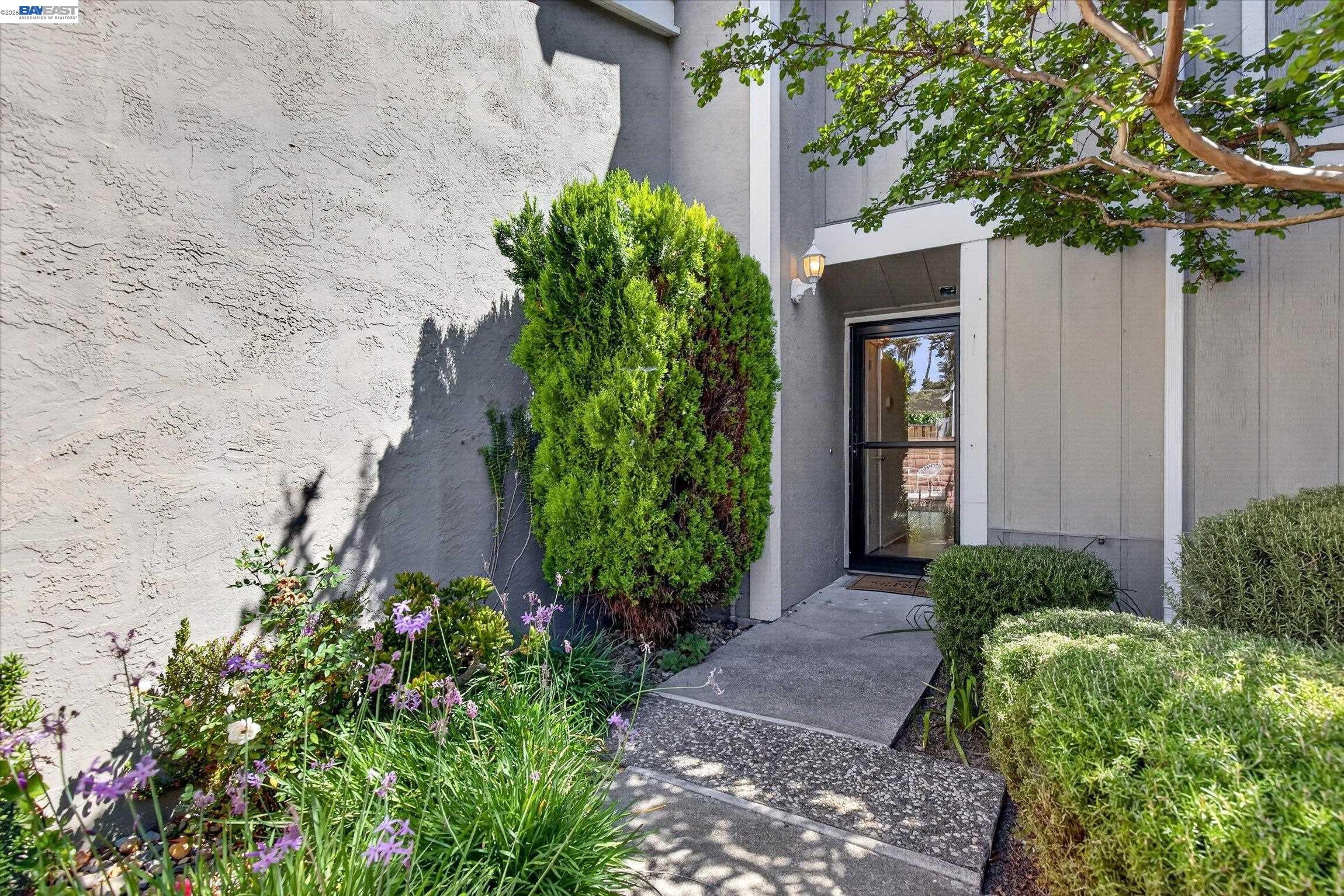 108 Summerwood Pl
