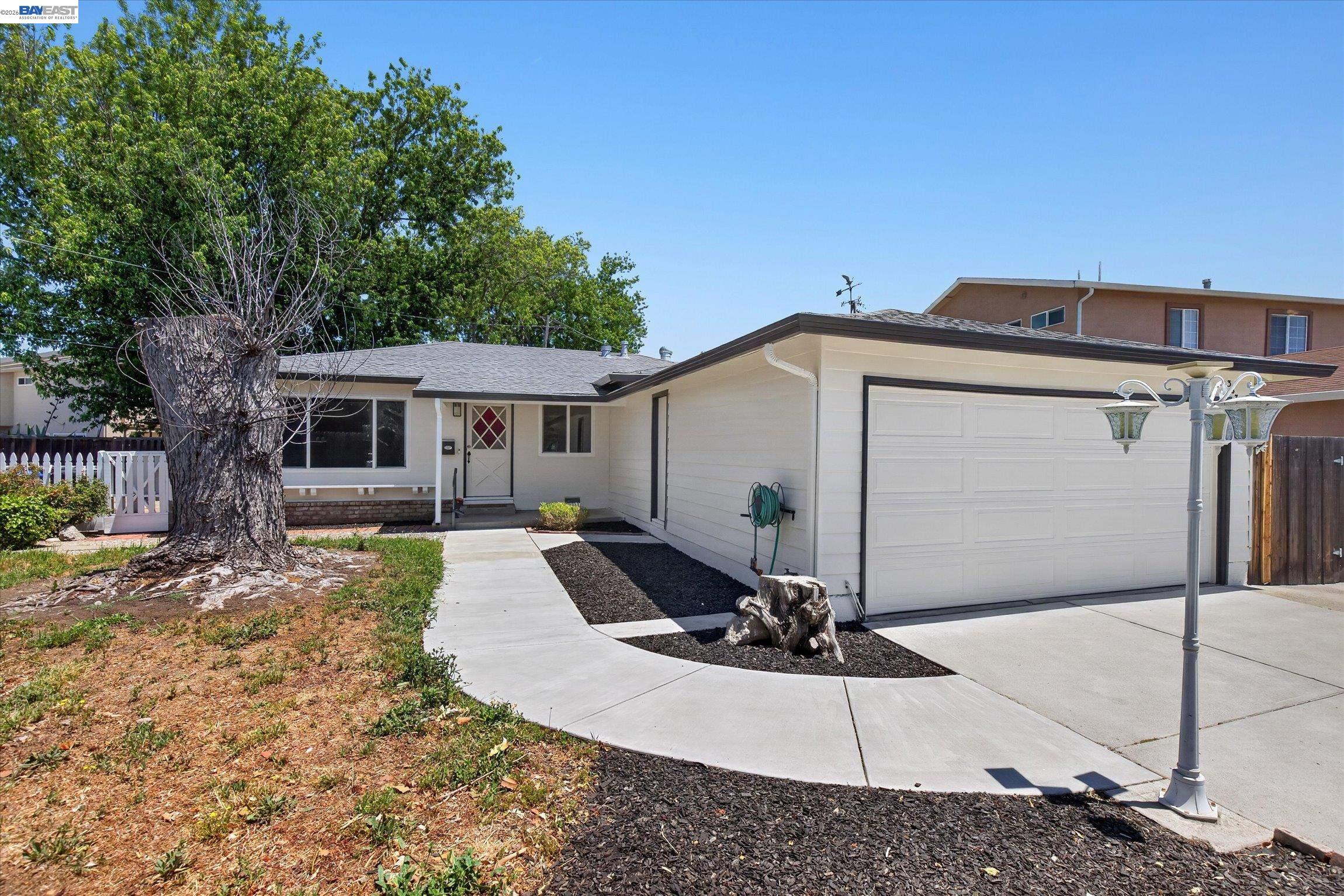 36740 Theta Ct