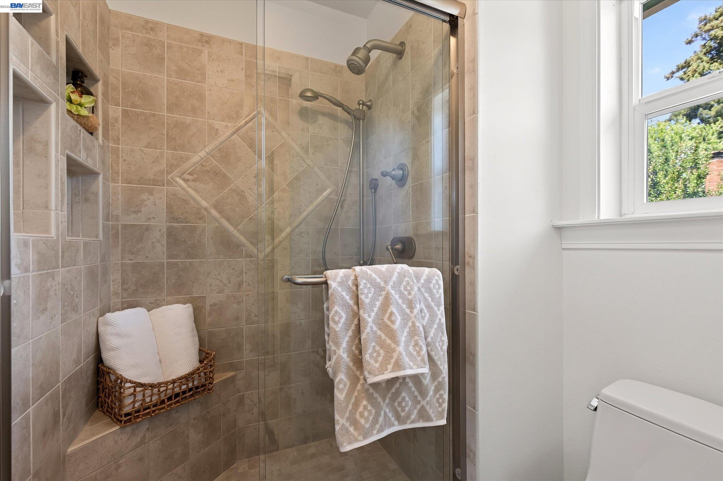 2501 Shadow Mountain Ct