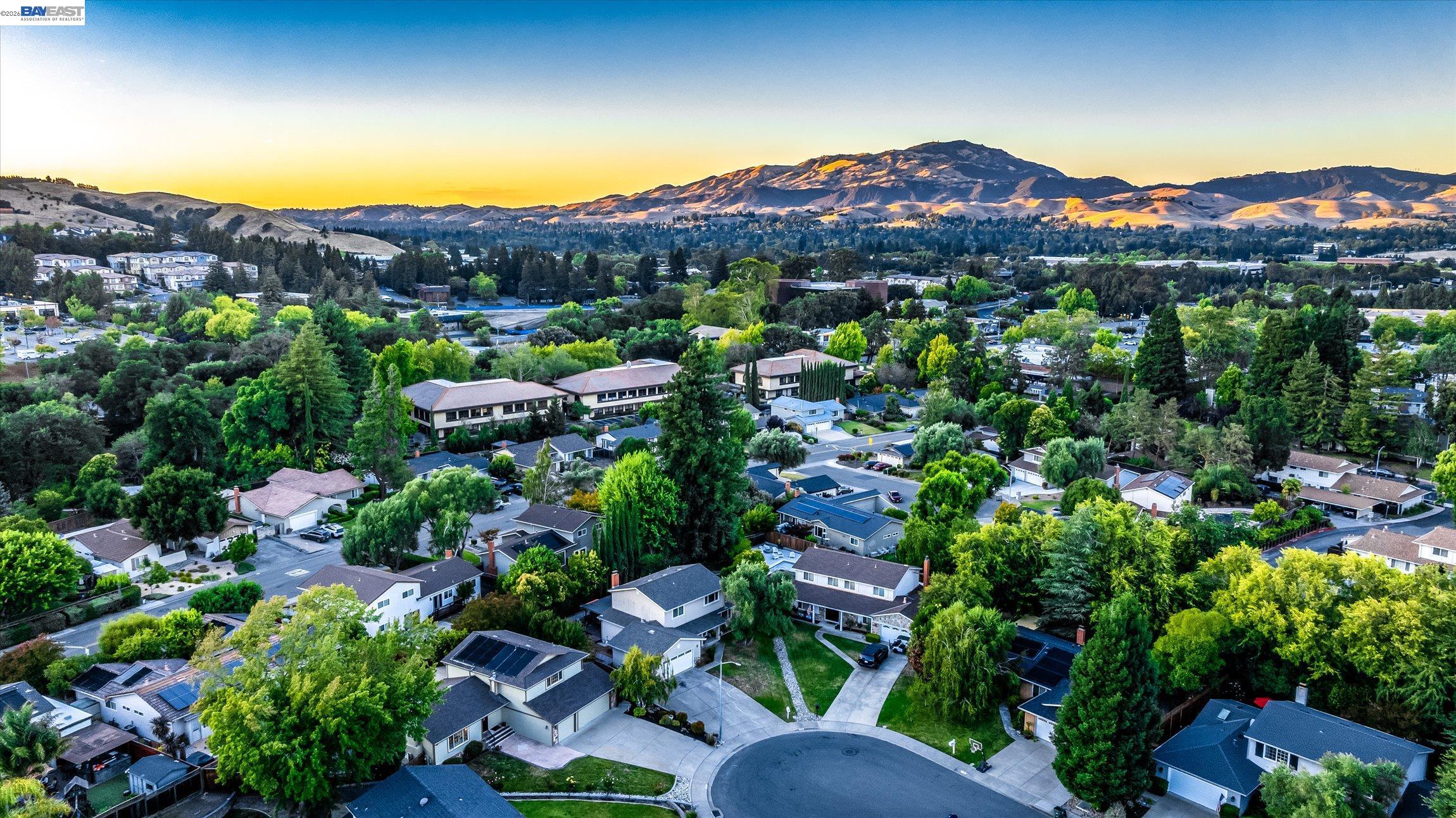 2501 Shadow Mountain Ct