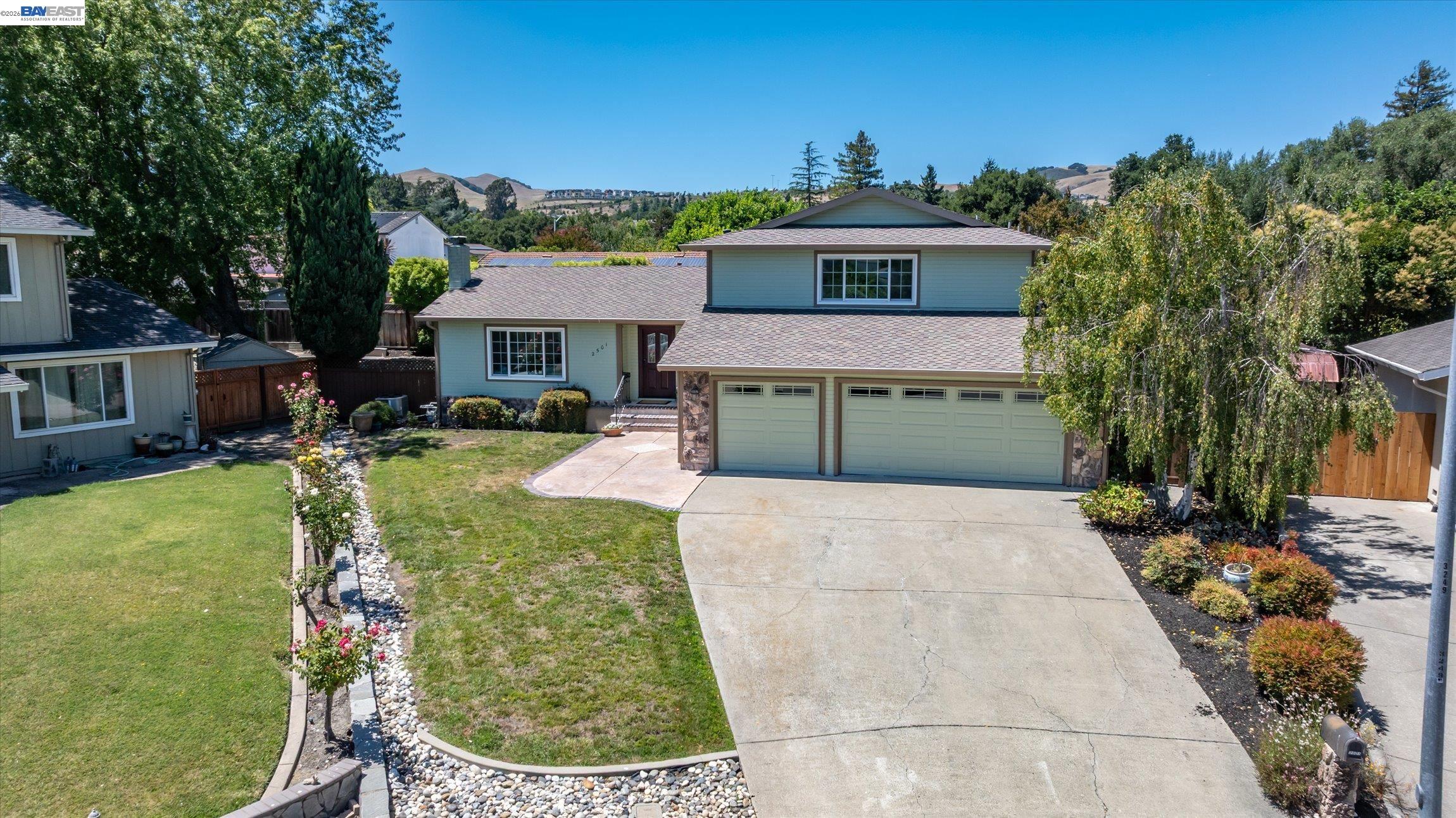 2501 Shadow Mountain Ct