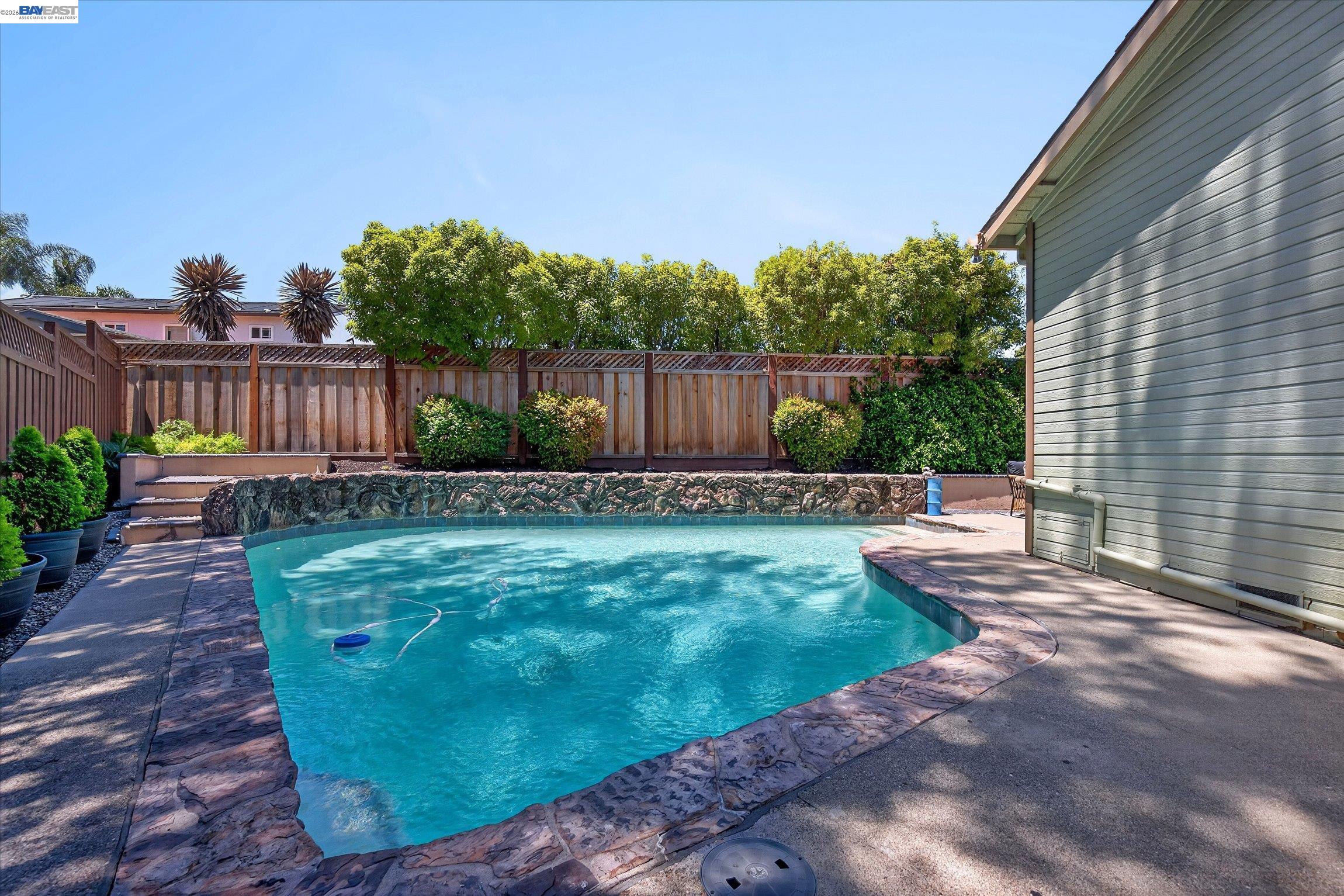 2501 Shadow Mountain Ct