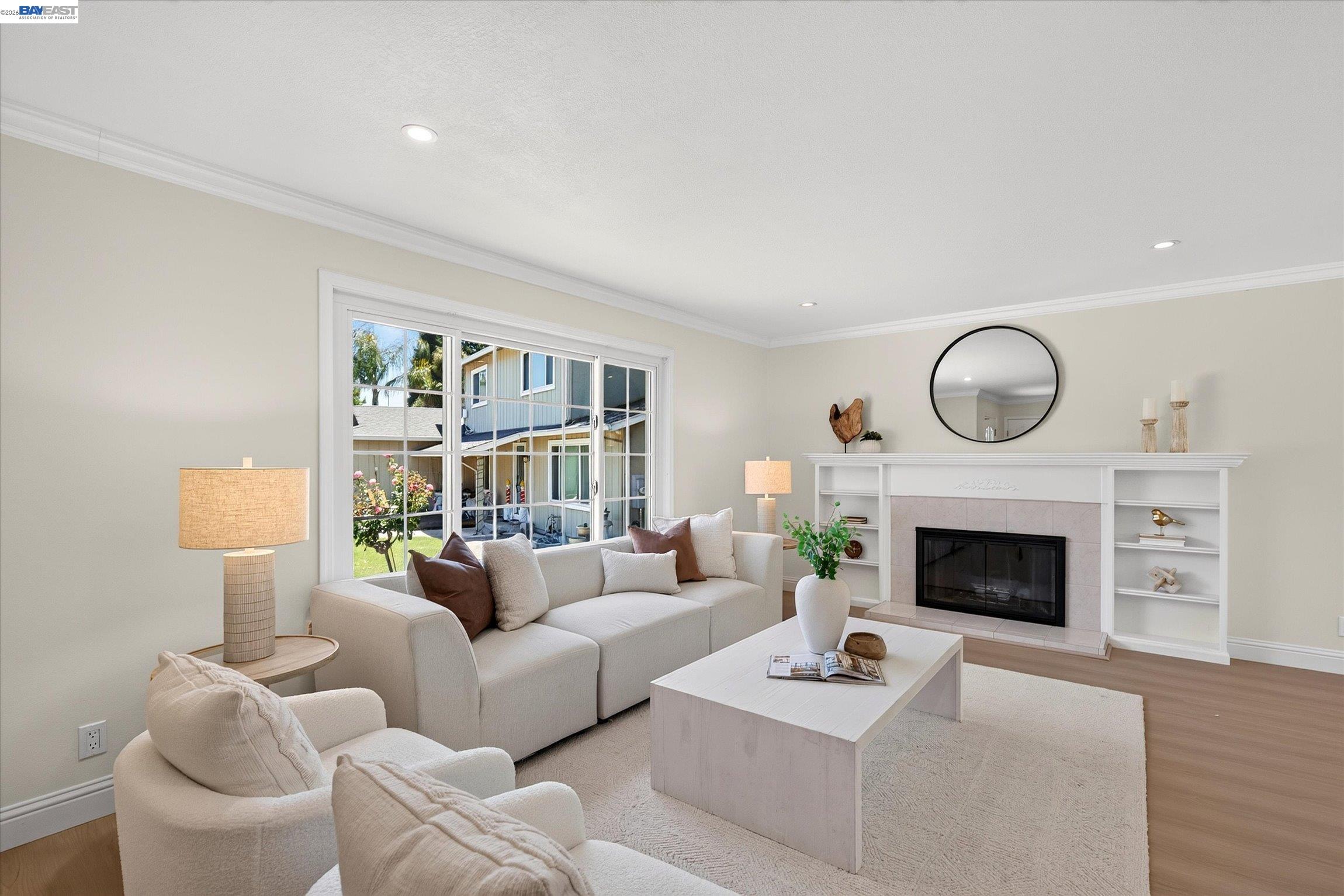 2501 Shadow Mountain Ct