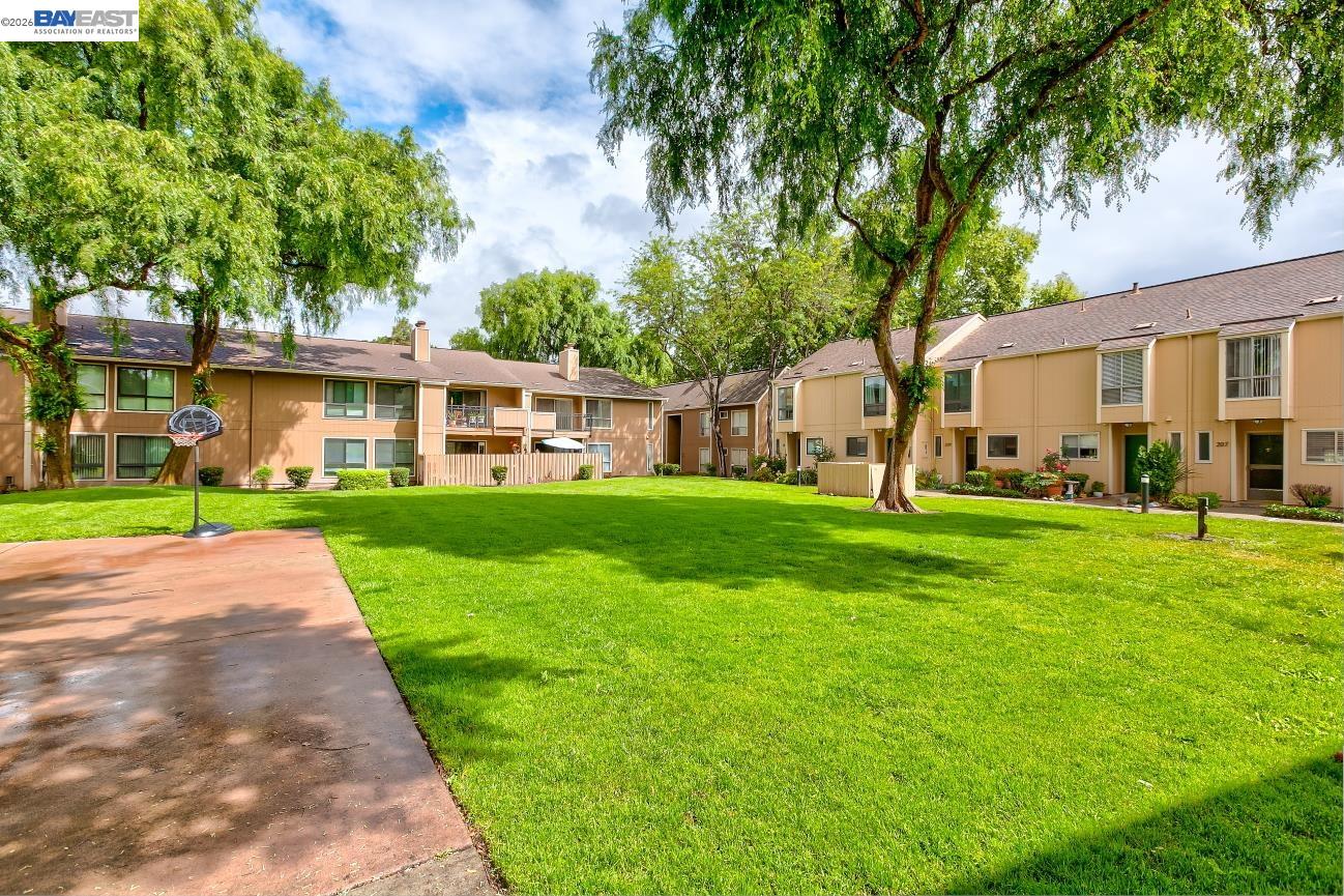 9005 Alcosta Blvd # 199