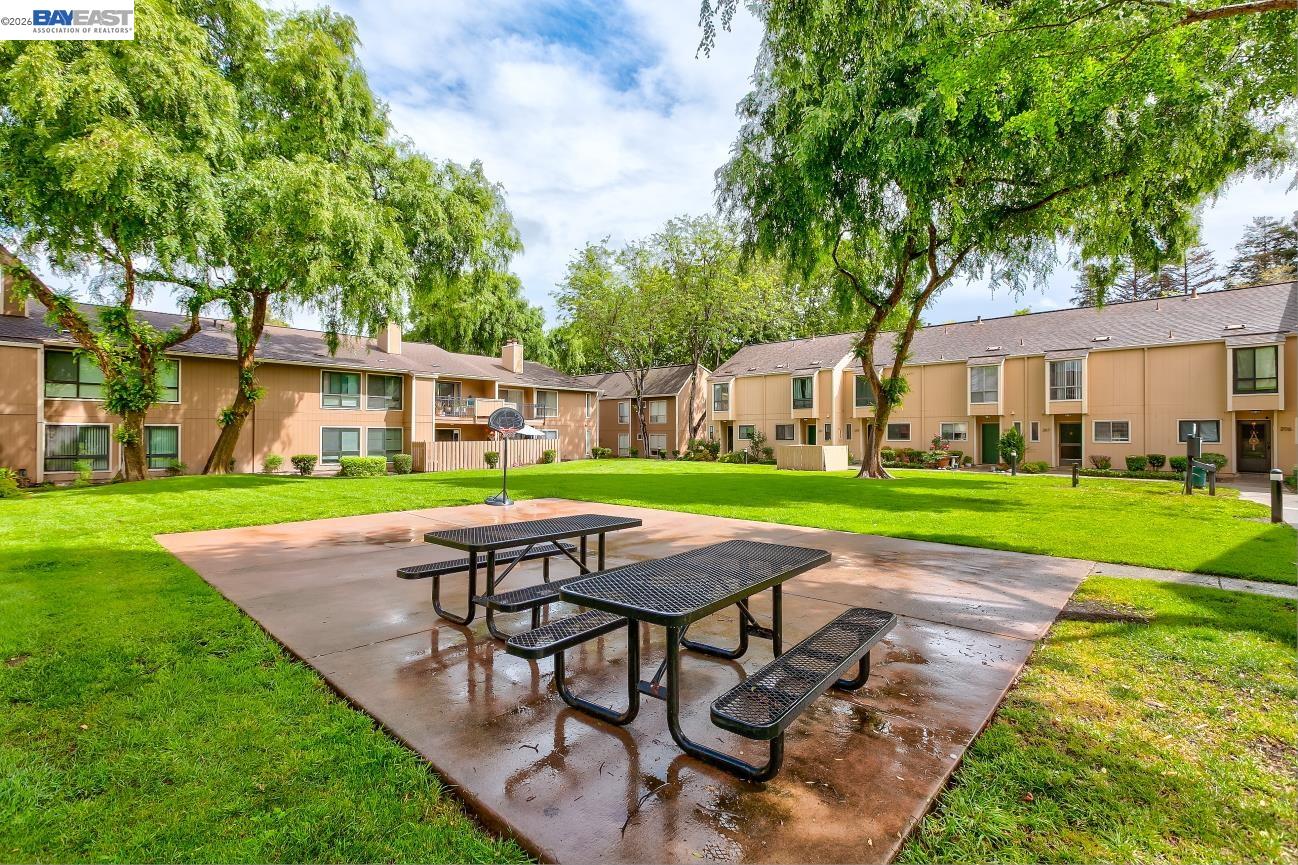 9005 Alcosta Blvd # 199