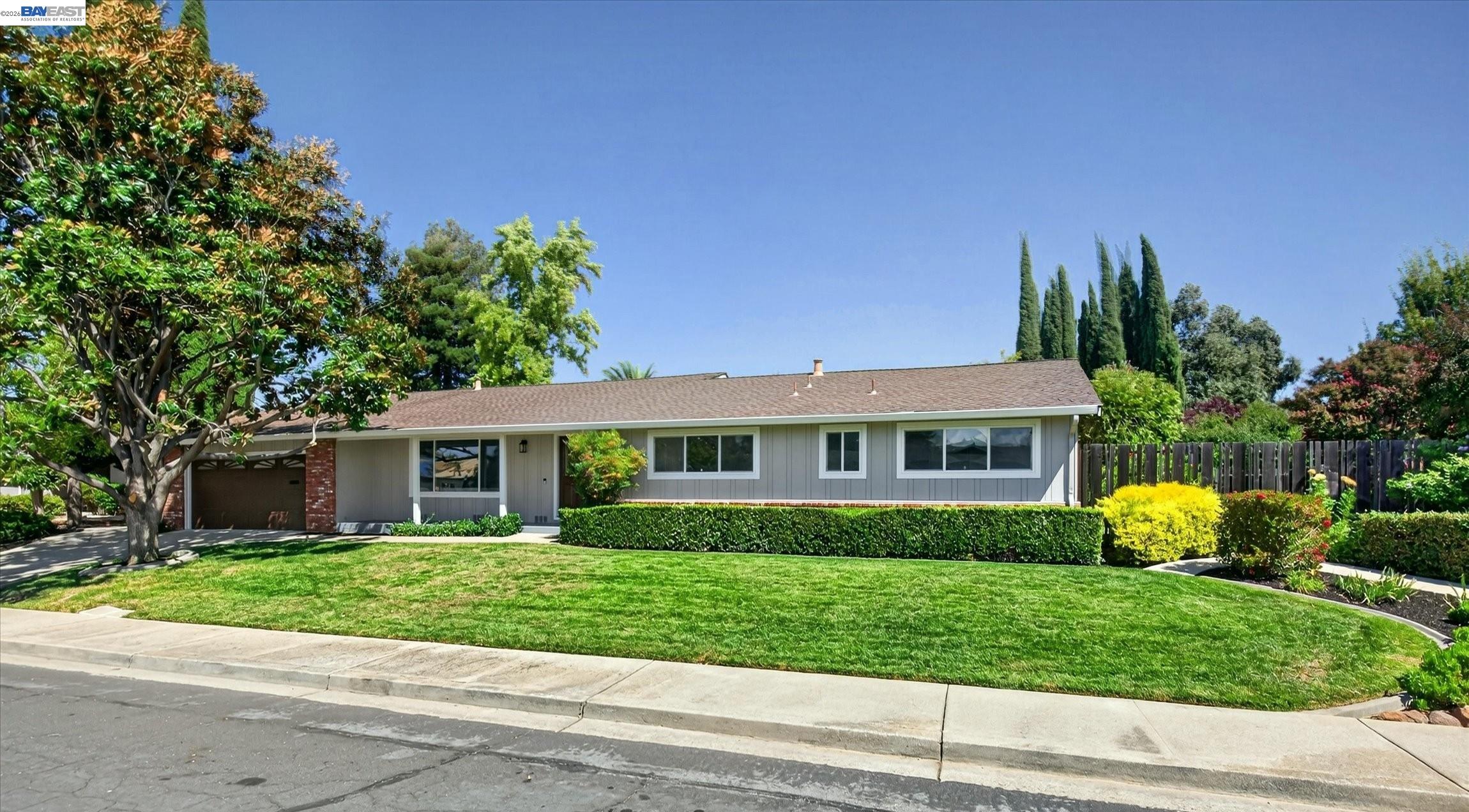 1740 Argonne Dr